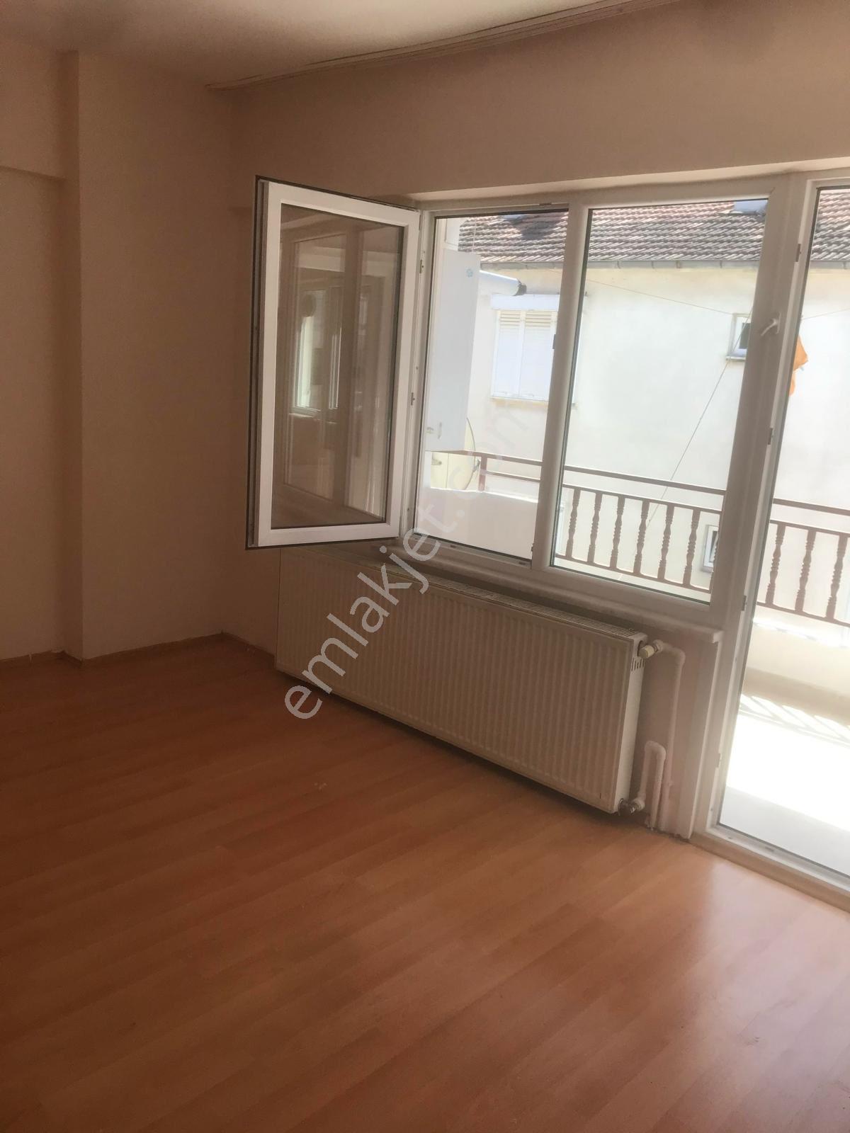 Çınarcık Harmanlarda 2+1 90 M2 4. Katsahile 10 Adım İskeleye 150 Metre Satılık Daire - Görsel 14