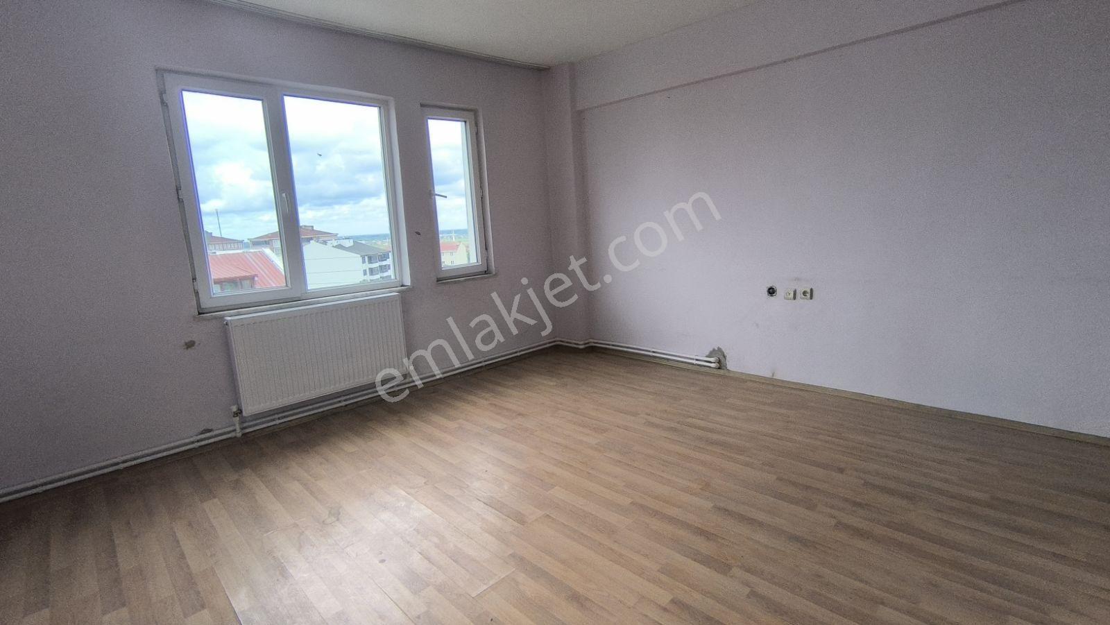 Edis Emlak'tan Kiralık Bafra Mevlanada Site İçinde Asansörlü 3+1 - Görsel 14