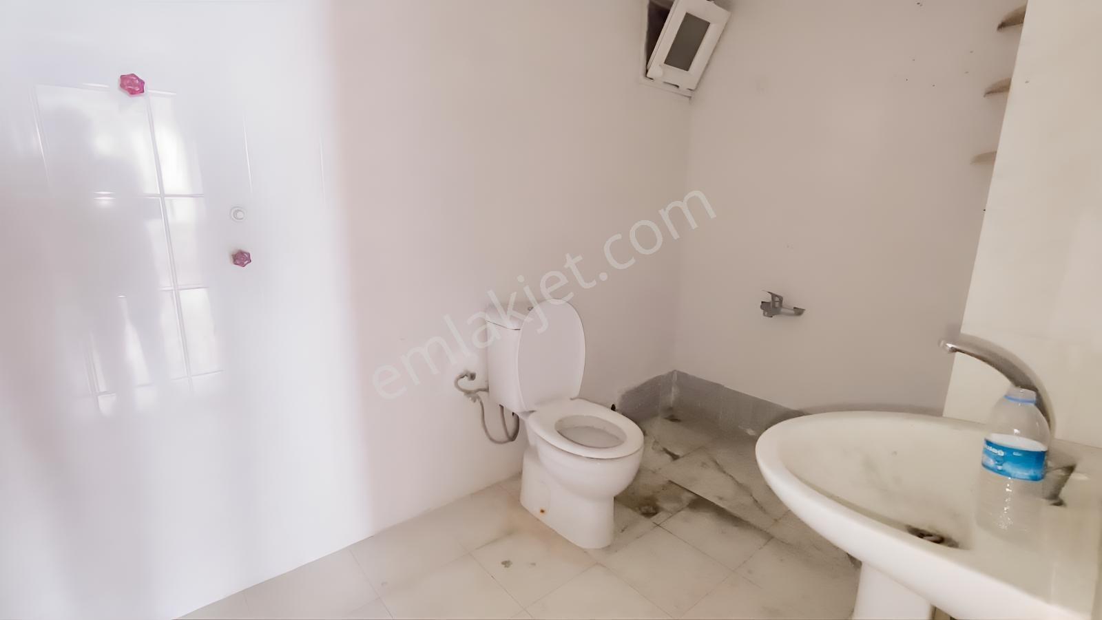 Edis Emlak'tan Kiralık Bafra Mevlanada Site İçinde Asansörlü 3+1 - Görsel 8
