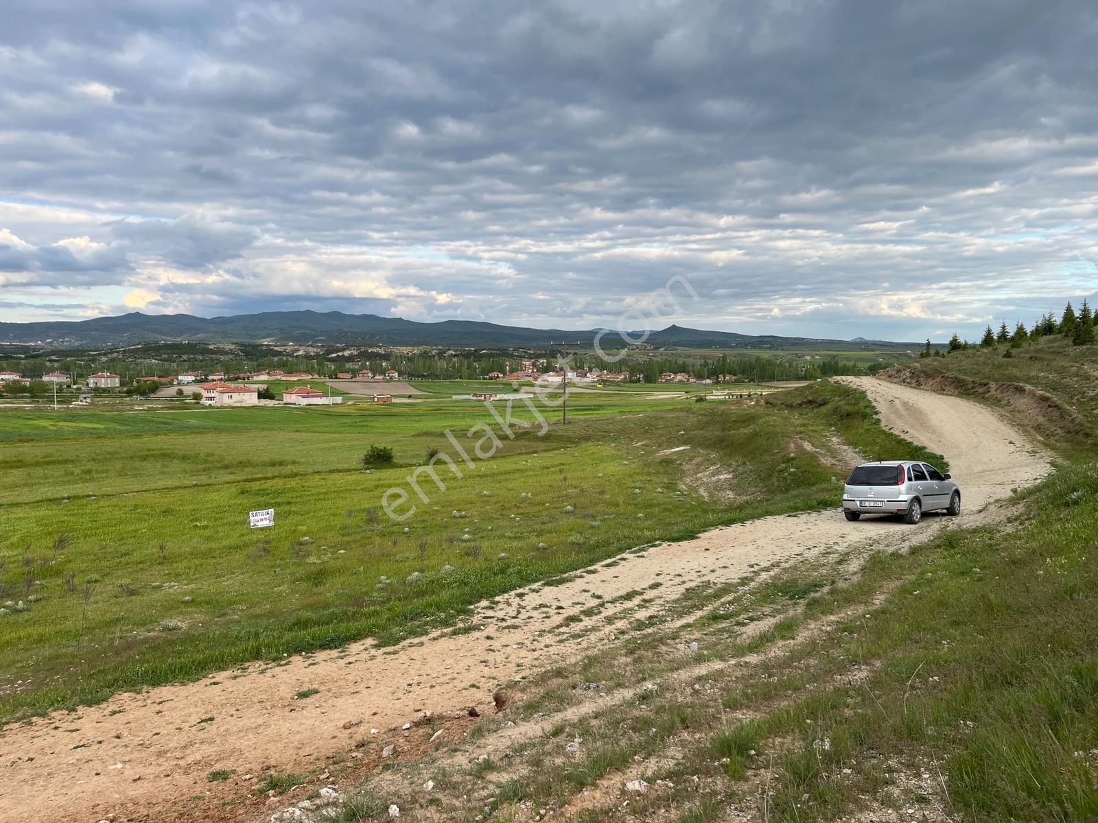 Afyon İhsaniye Kayıhanda Satılık 1250m² Prim Değeri Yüksek Tarla - Görsel 12