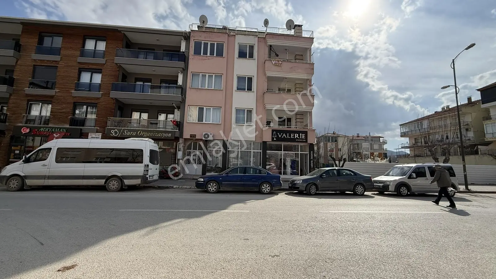 Arif Emlaktan Kiralık Doğalgazlı 3+1 Daire