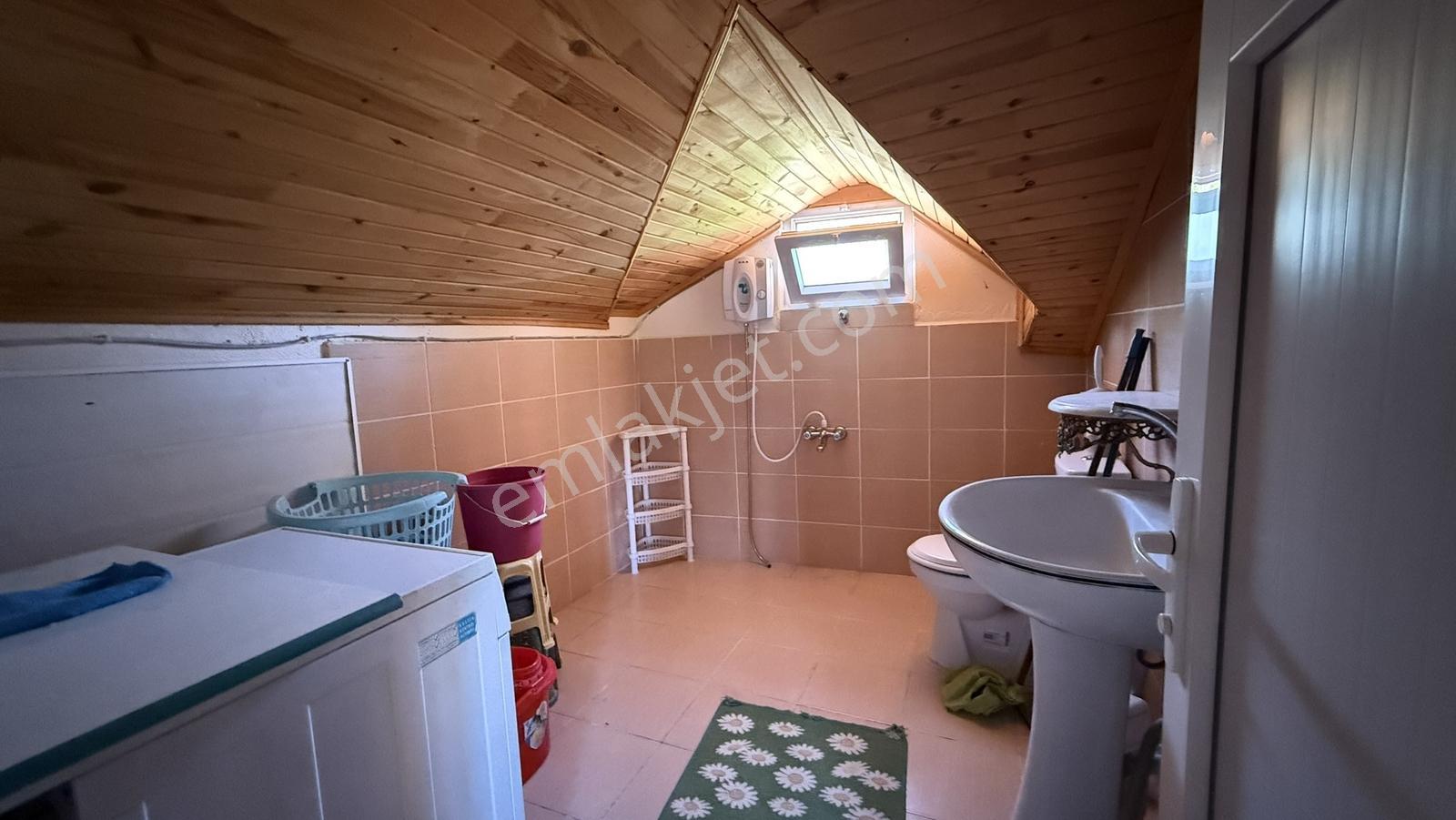 Arif Emlaktan Kiralık Doğalgazlı Villa - Görsel 11