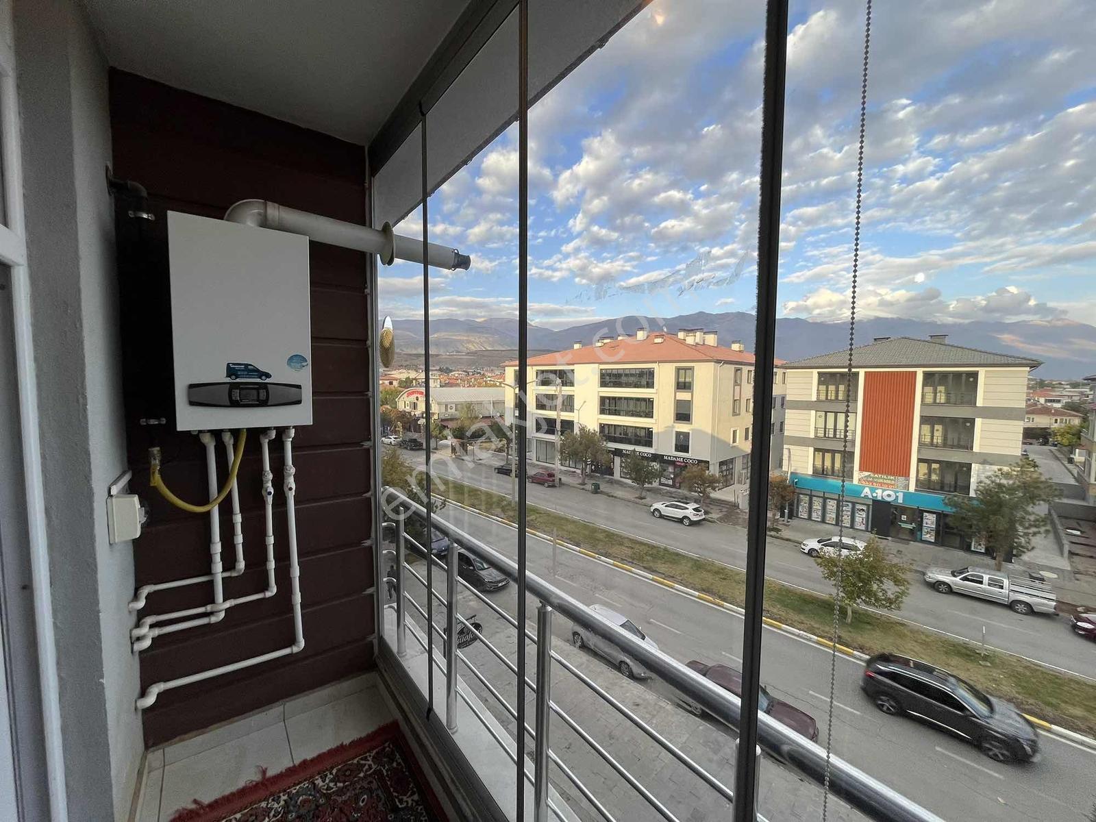 Remax Dem'den Merkezi Konumda 2+0 Eşyalı Kiralık Daire - Görsel 12