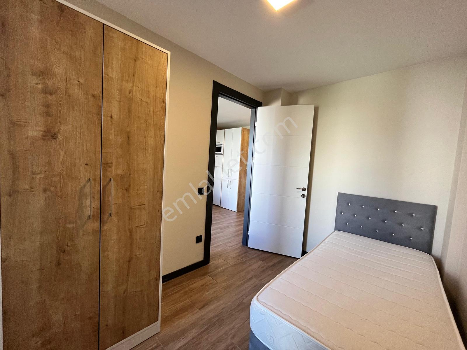 Yalçınlar Yaşamda Havuzlu Sitede Satılık 2+1 Eşyalı Daire - Görsel 33