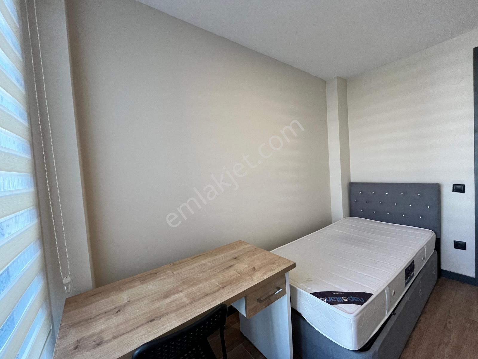 Yalçınlar Yaşamda Havuzlu Sitede Satılık 2+1 Eşyalı Daire - Görsel 25