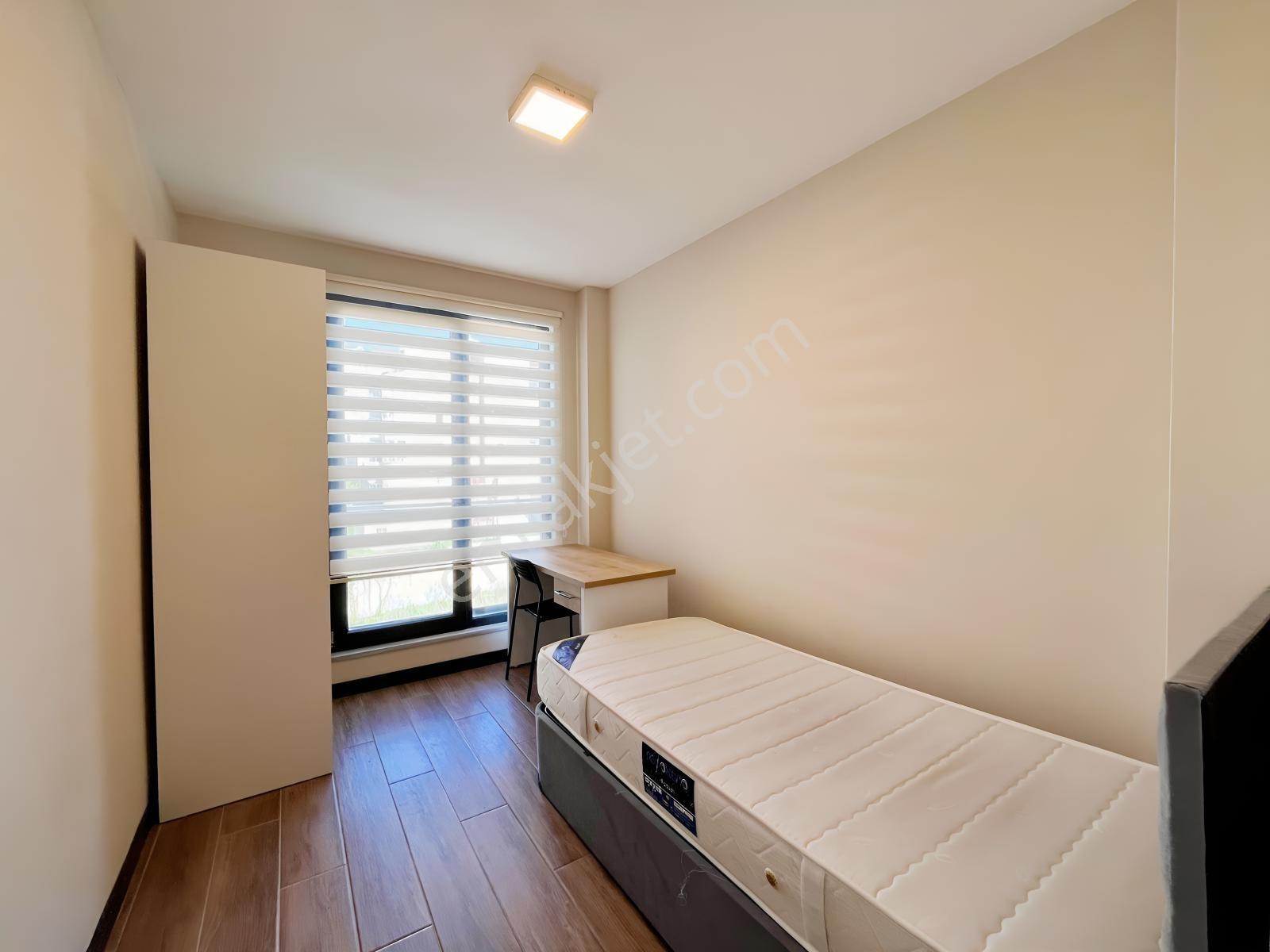 Yalçınlar Yaşamda Havuzlu Sitede Satılık 2+1 Eşyalı Daire - Görsel 23