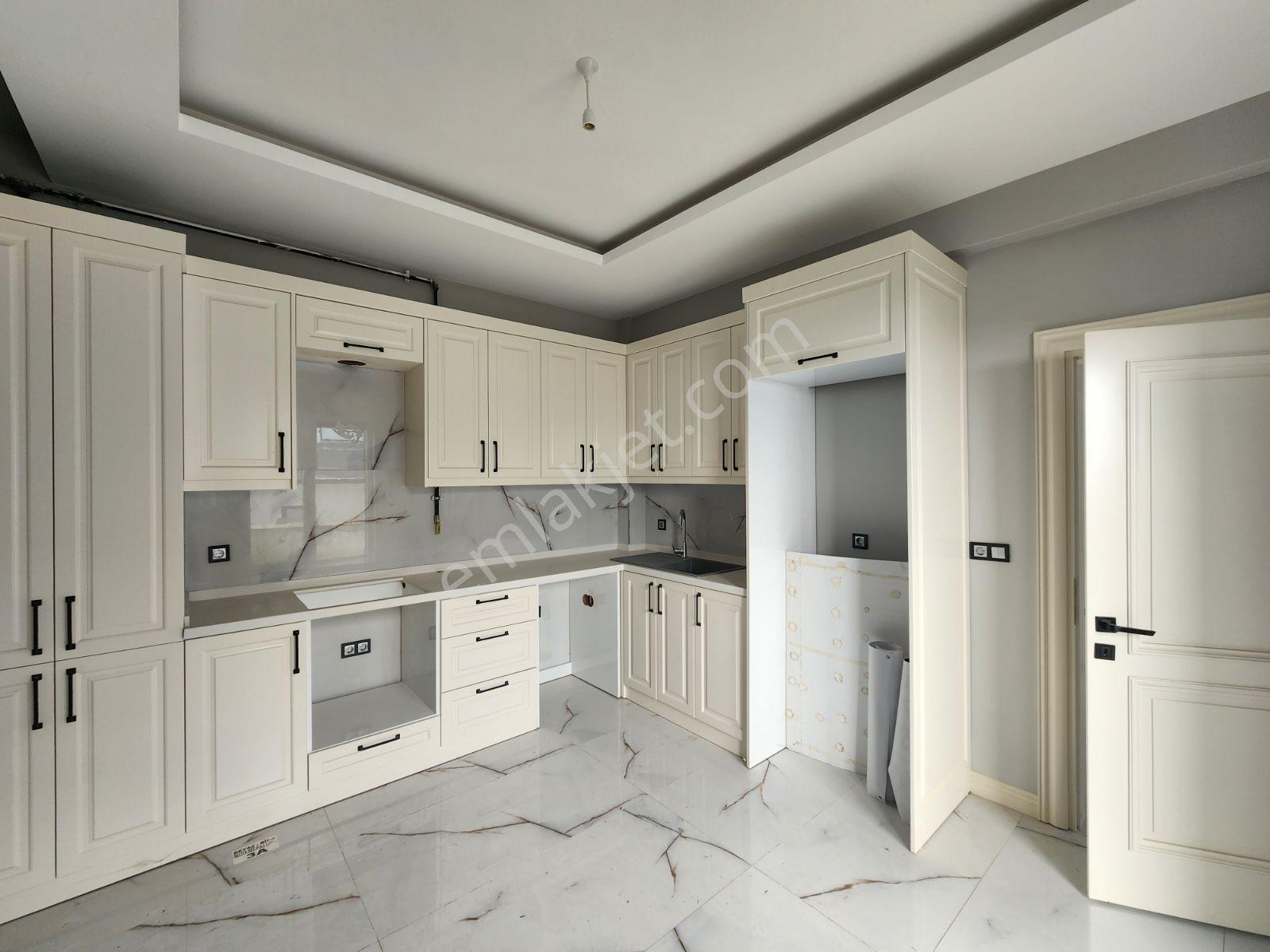 Panoramik Manzaralı Kültür Mahallesinde Harika Villa - Görsel 44