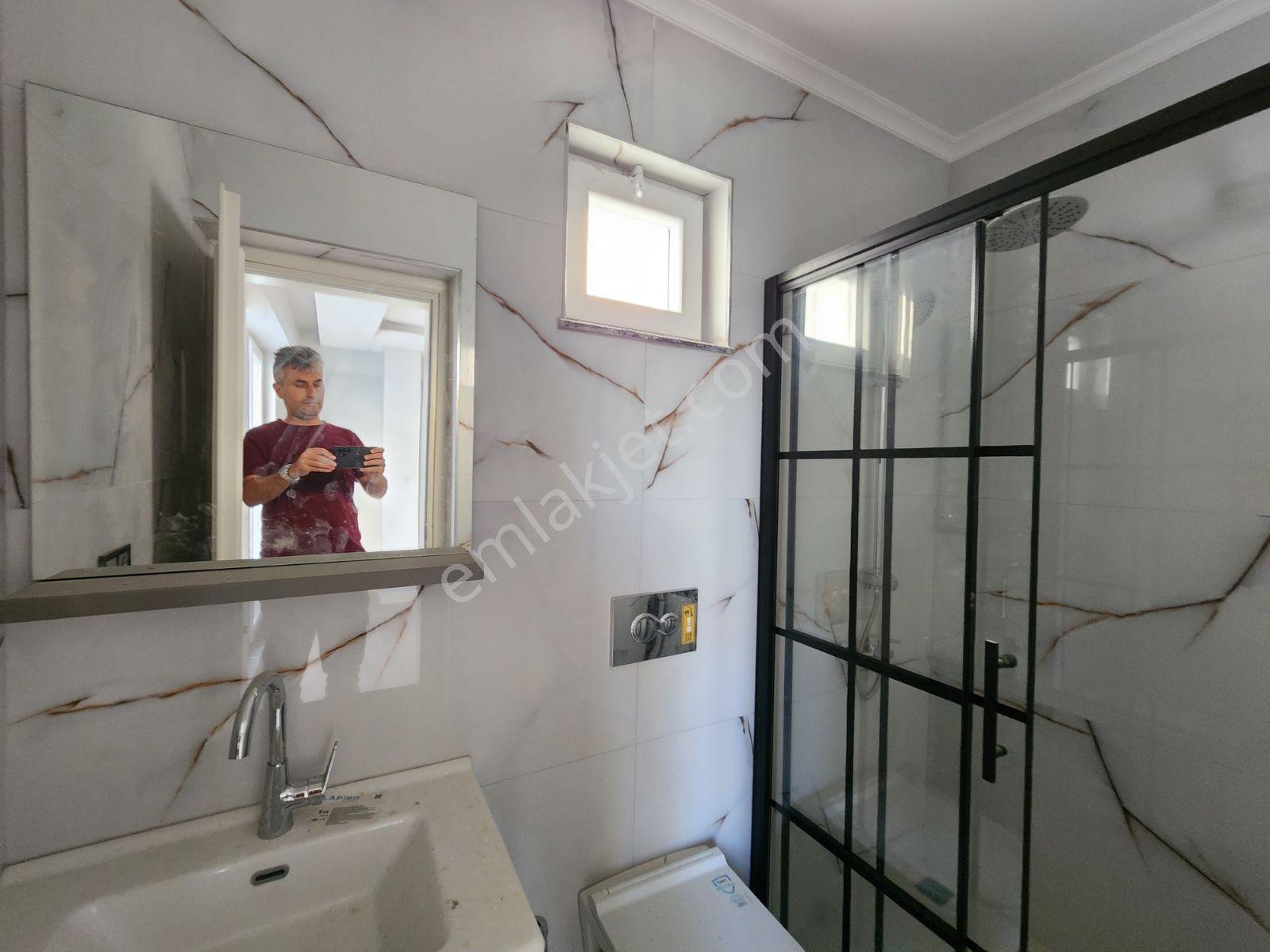 Panoramik Manzaralı Kültür Mahallesinde Harika Villa - Görsel 37