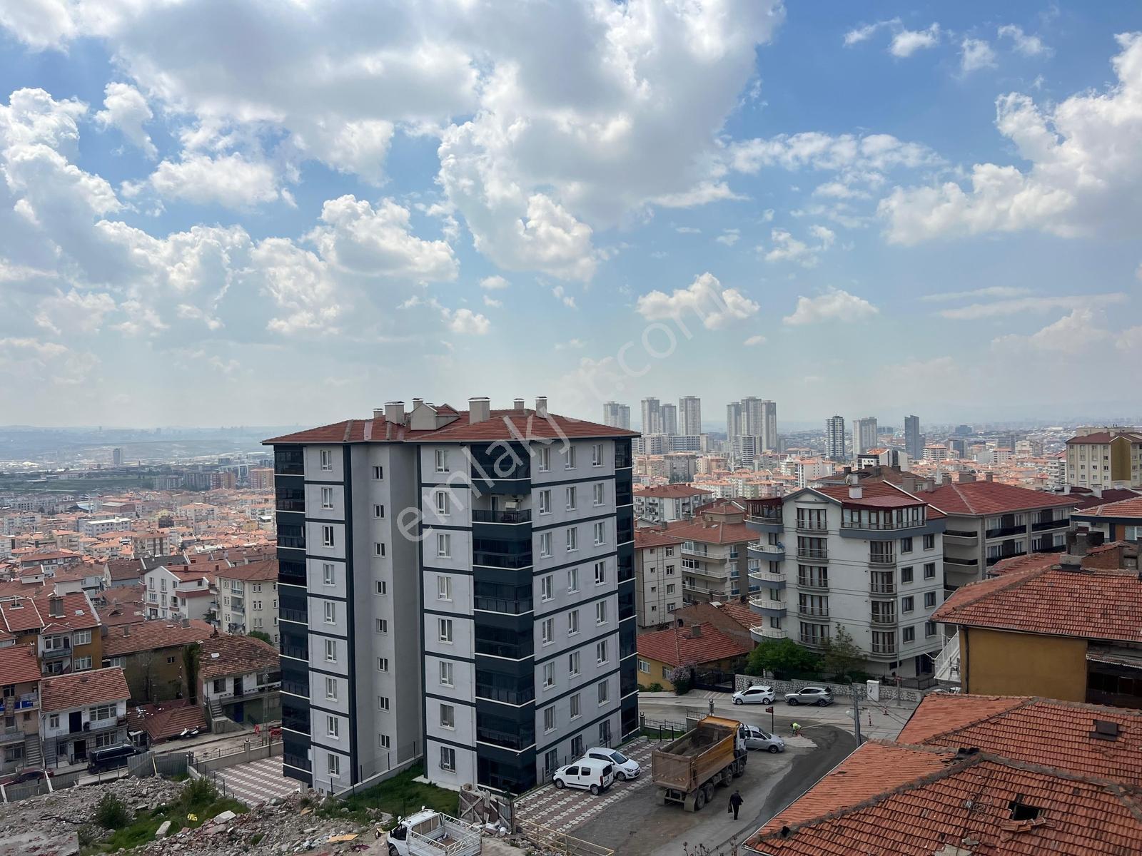 Kuzey Emlak'tan Güzel Yakada Yapılı Teraslı 5+1 Manzaralı Daire - Görsel 17