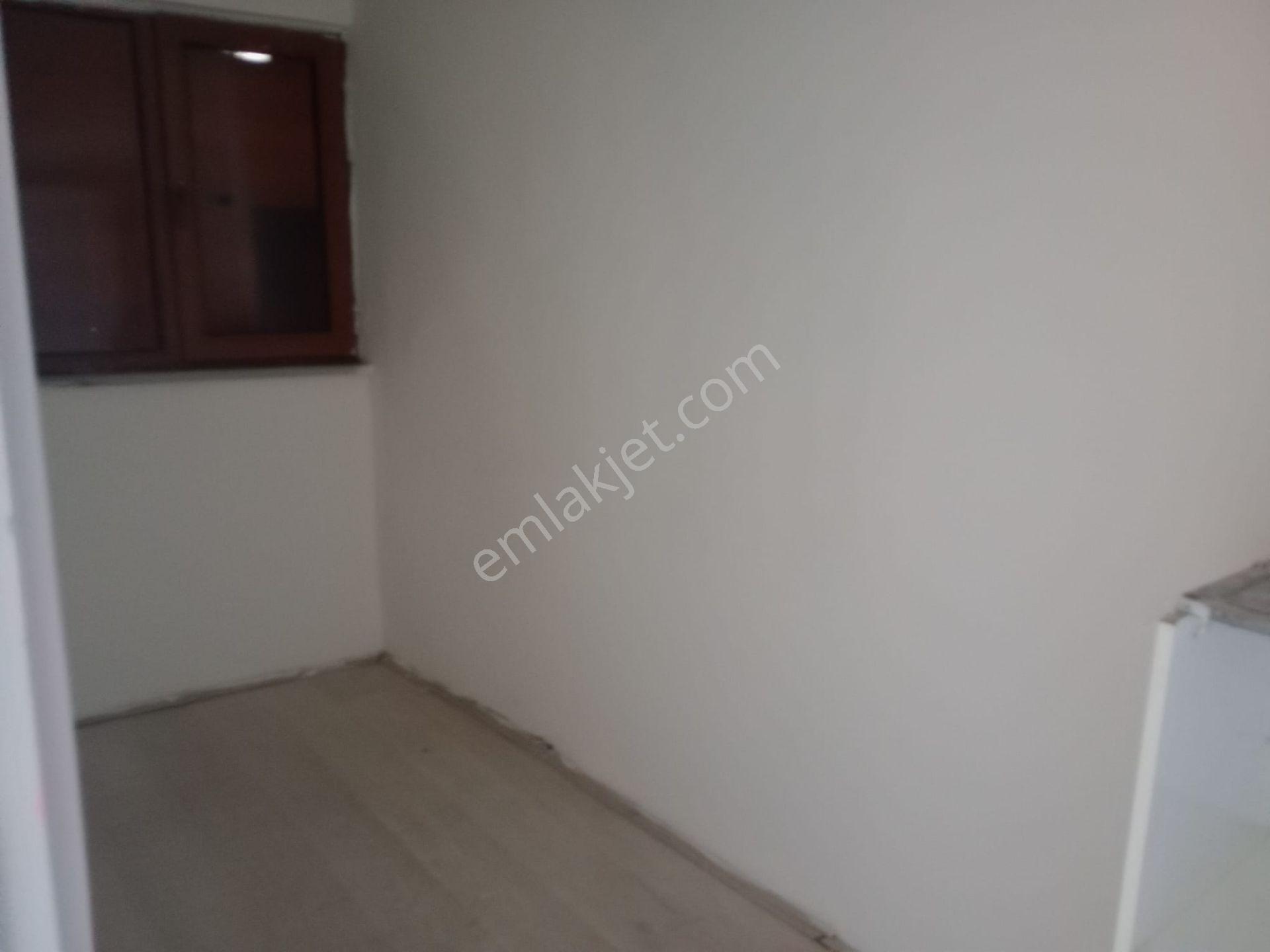 2 Adet İş Yeri + 2 Adet 1+1 Daire Olmak Üzere 4 Ayrı Tek Tapulu - Görsel 13