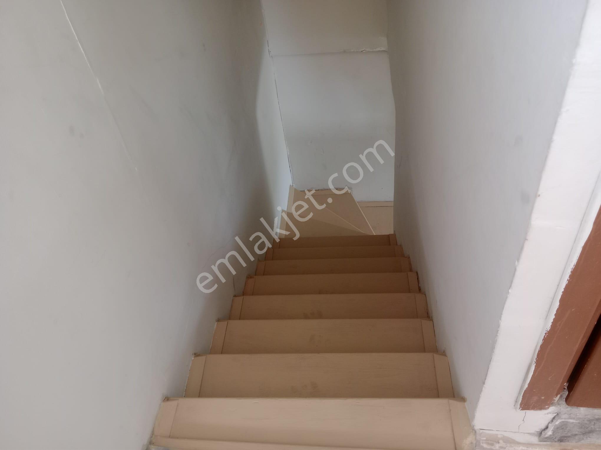 2 Adet İş Yeri + 2 Adet 1+1 Daire Olmak Üzere 4 Ayrı Tek Tapulu - Görsel 5