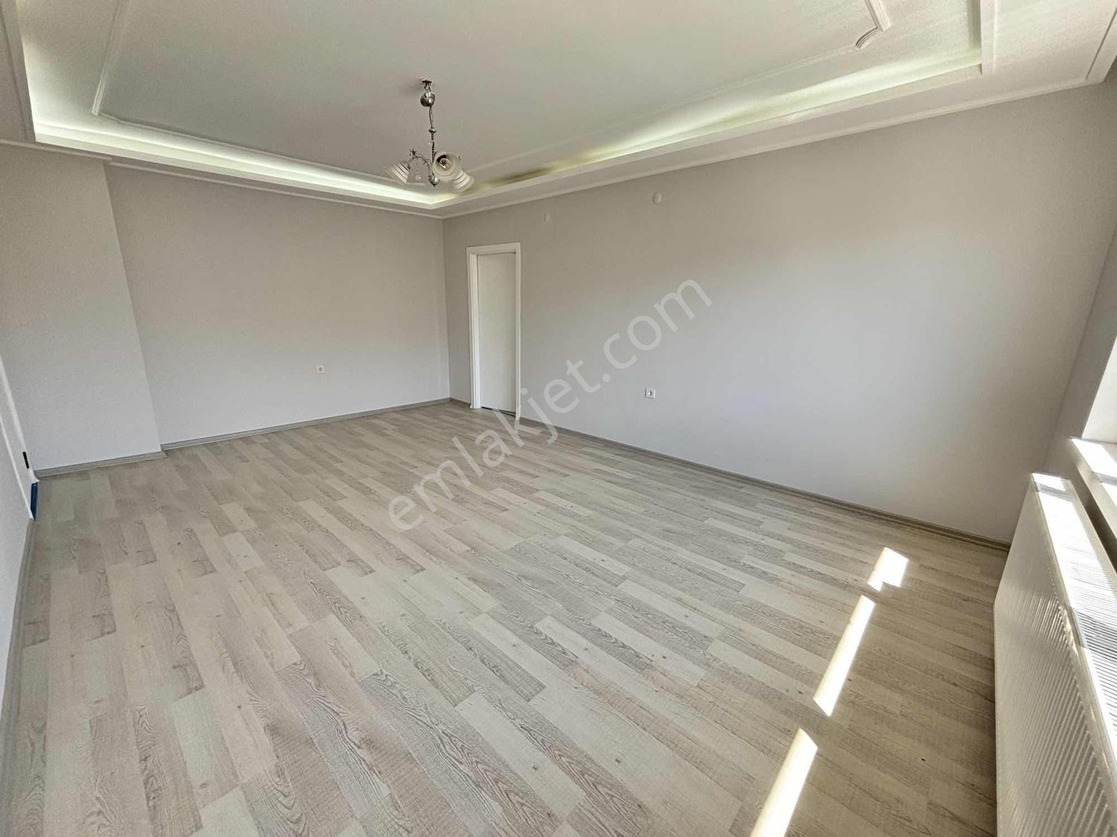 Akşemsettinde Ful Yapılı Açık Cepheli Bir Oda Bağımlı 3+1 Daire - Görsel 25