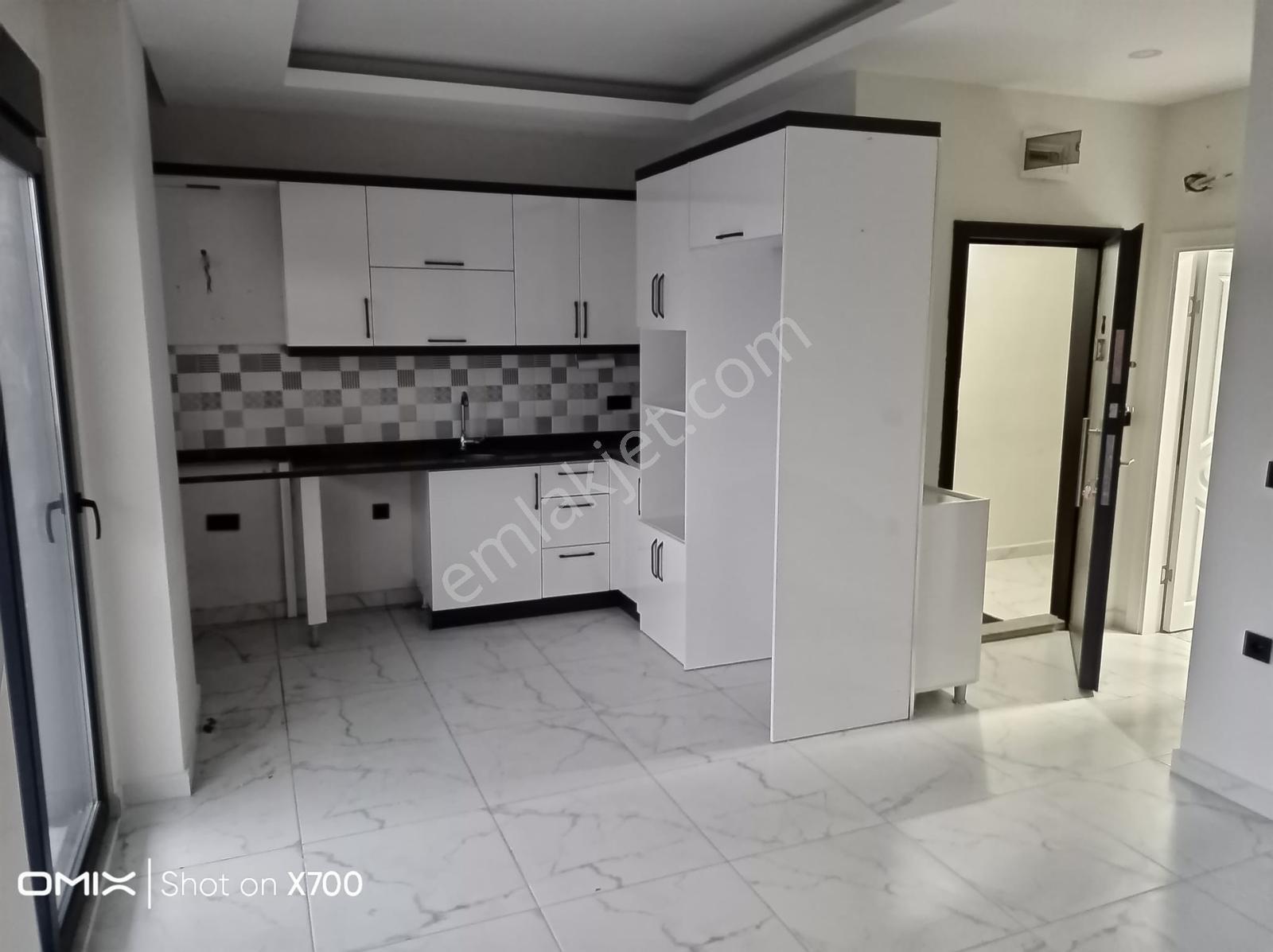 Alanya Mahmutlar 6+2 240m2 Ve 1+1 60m2 Lüx Kompleks Deniz 300m - Görsel 2
