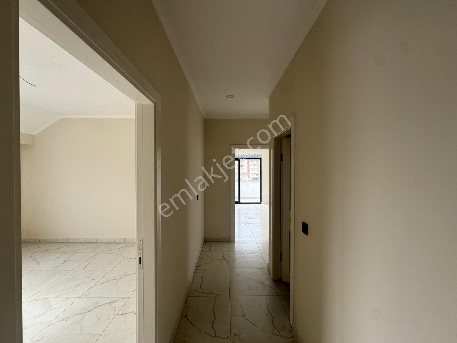 Alanya Mahmutlar 6+2 240m2 Ve 1+1 60m2 Lüx Kompleks Deniz 300m - Görsel 23