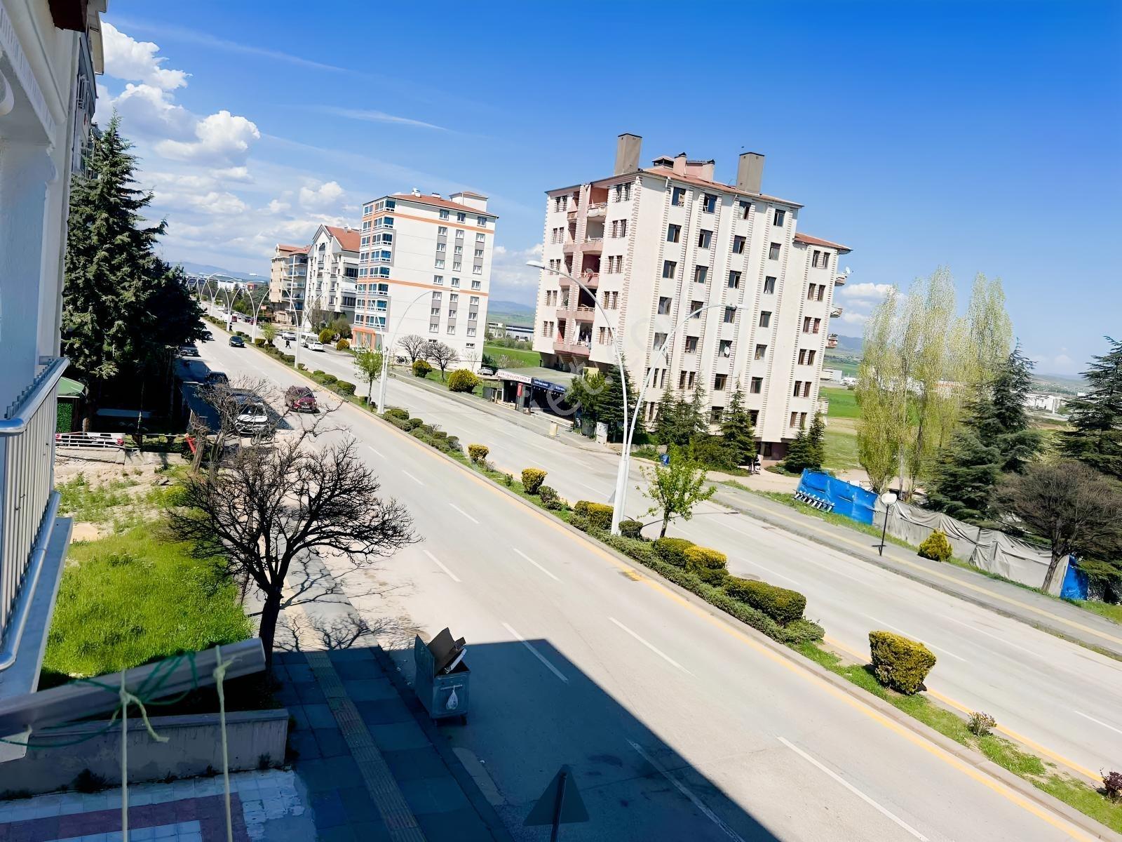 Kuzey Emlak'tan Fatih Mah. Bulvar Cepheli 3+1 Yapılı Daire - Görsel 32