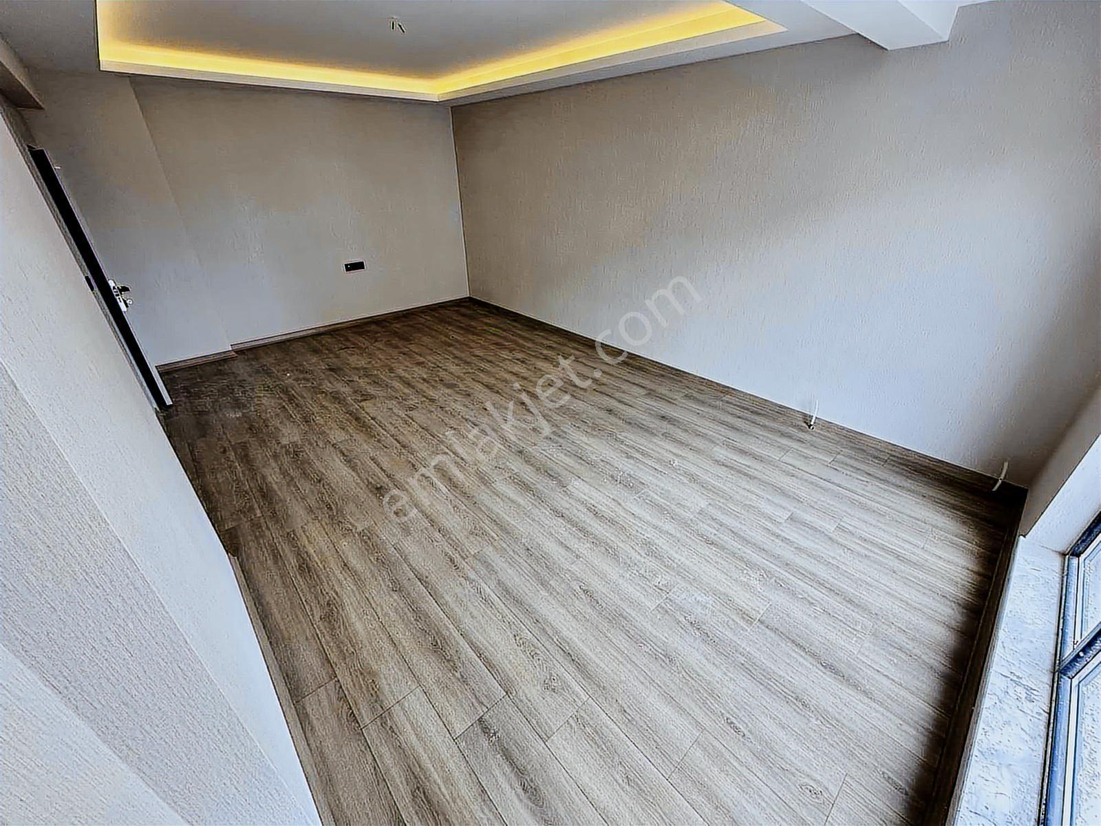 Atatürk Mah'de E.banyolu-giyinme Odalı Emsalsiz 3+1 Sıfır Daire - Görsel 6