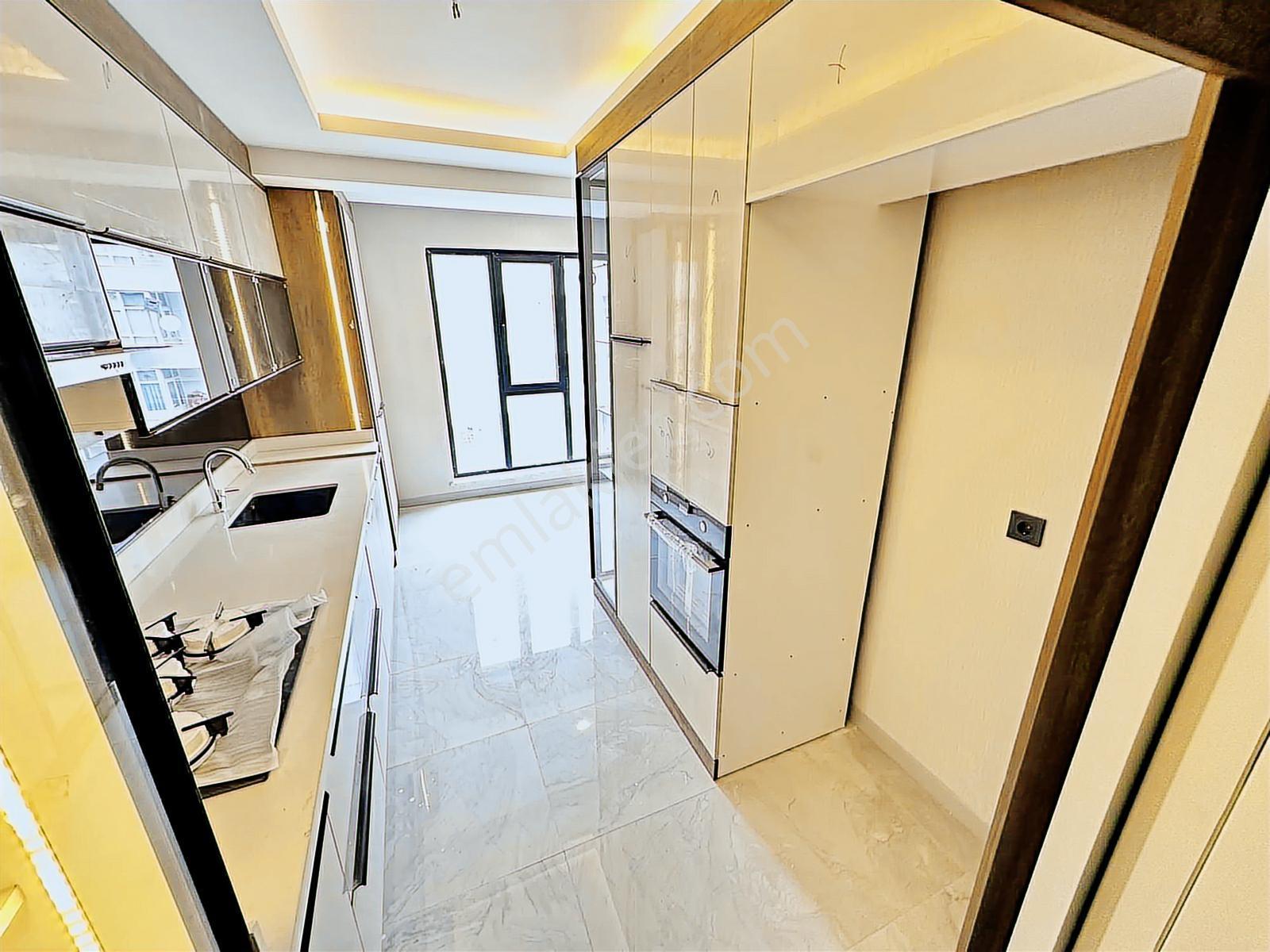 Atatürk Mah'de E.banyolu-giyinme Odalı Emsalsiz 3+1 Sıfır Daire - Görsel 25