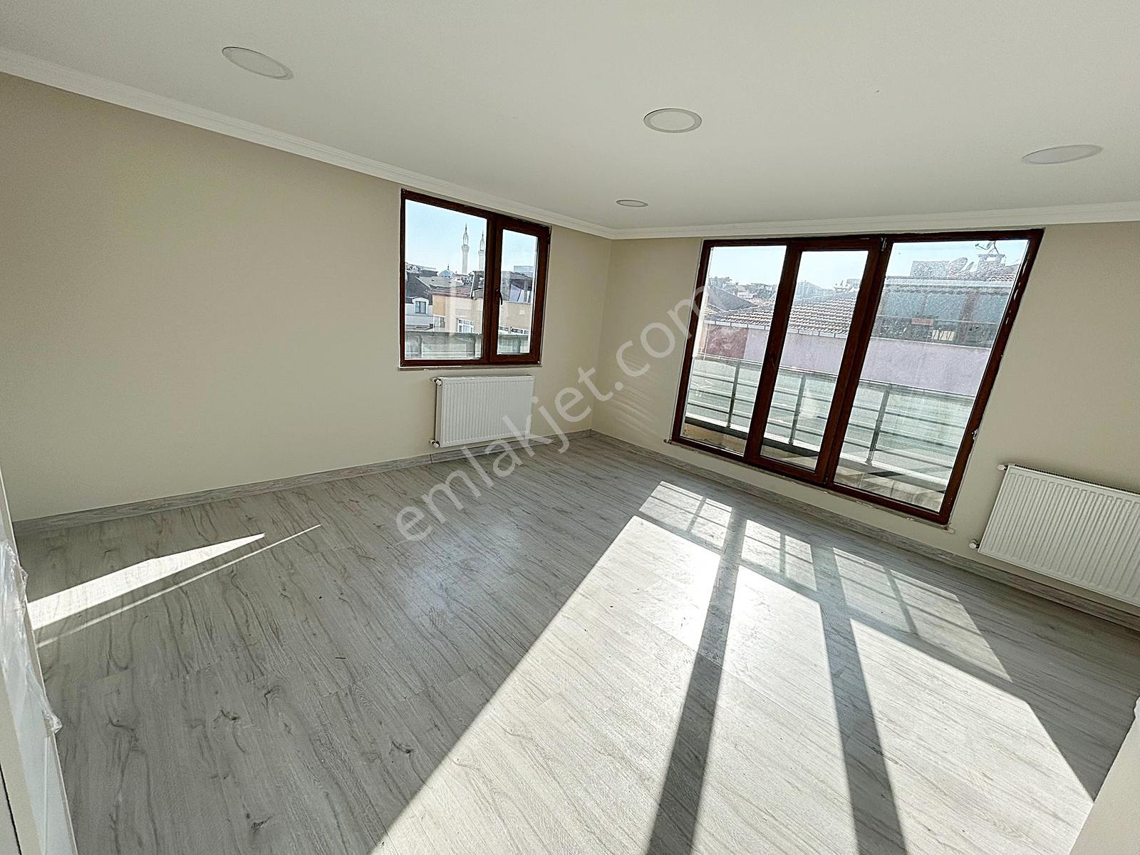 Çekmeköy Metroya 5 Dk 2 Daire Şeklinde 4+2 Satılık Dubleks Daire - Görsel 35