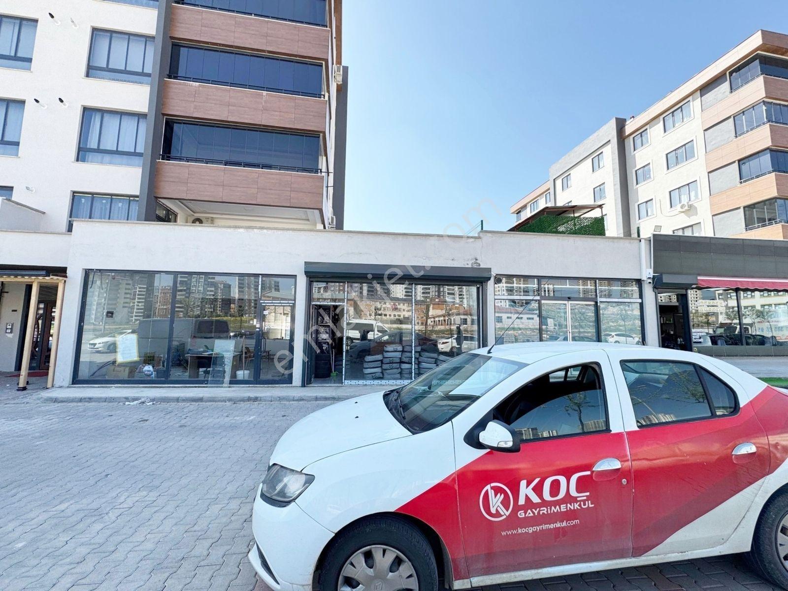 Karacaahmet'te Aktif Bölgede Tek Katlı Geniş Cepheli Dükkan - Görsel 7