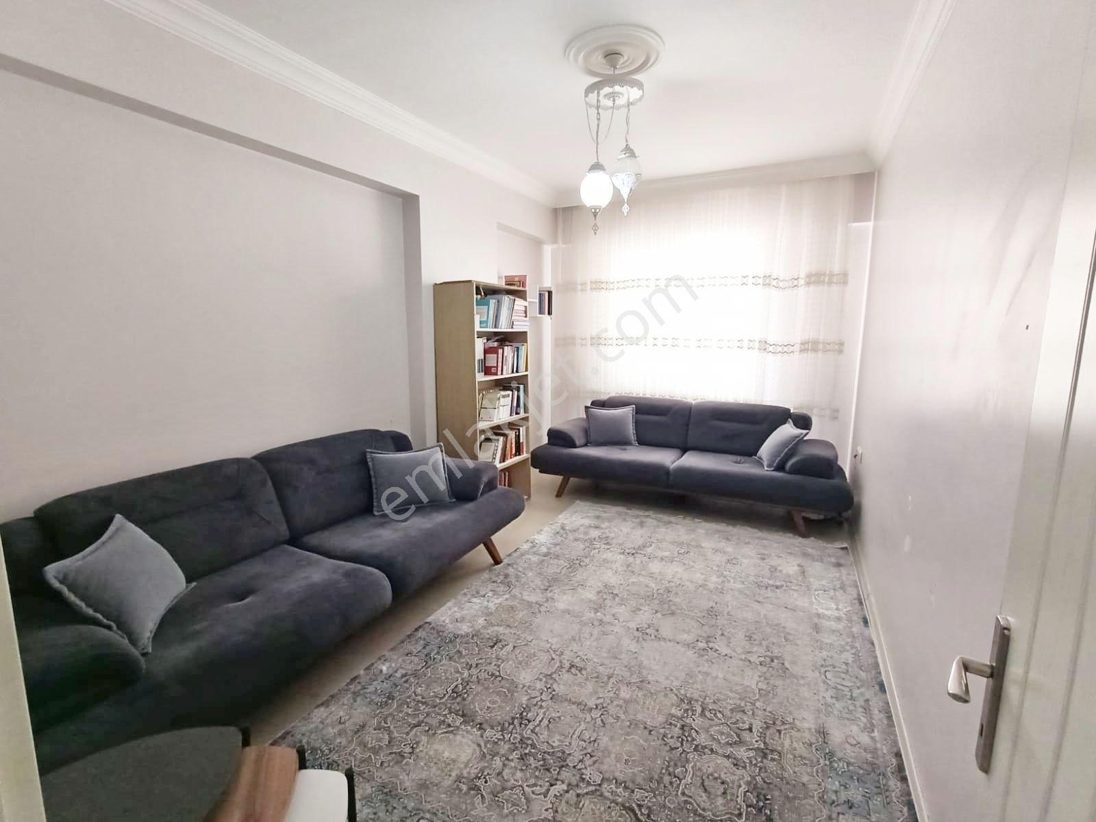 Belkız'da Az Katlı Çift Balkon Ve Geniş Oturum Garajlı Arakat3+1 - Görsel 17
