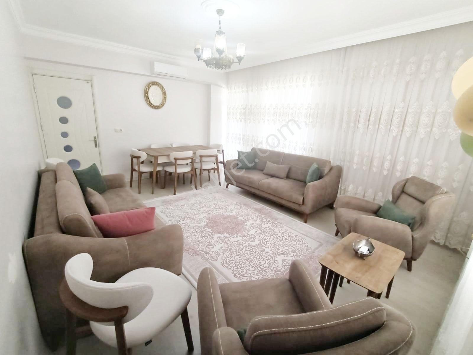 Belkız'da Az Katlı Çift Balkon Ve Geniş Oturum Garajlı Arakat3+1 - Görsel 3