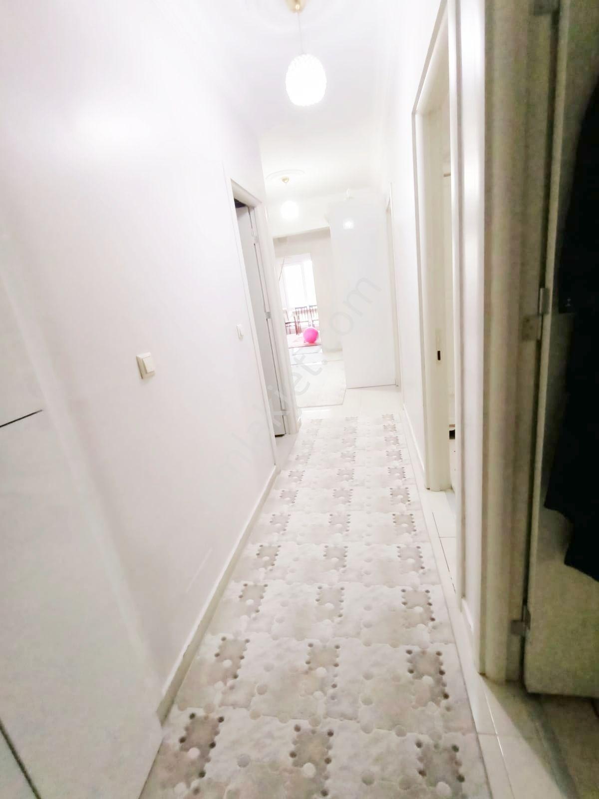 Belkız'da Az Katlı Çift Balkon Ve Geniş Oturum Garajlı Arakat3+1 - Görsel 12