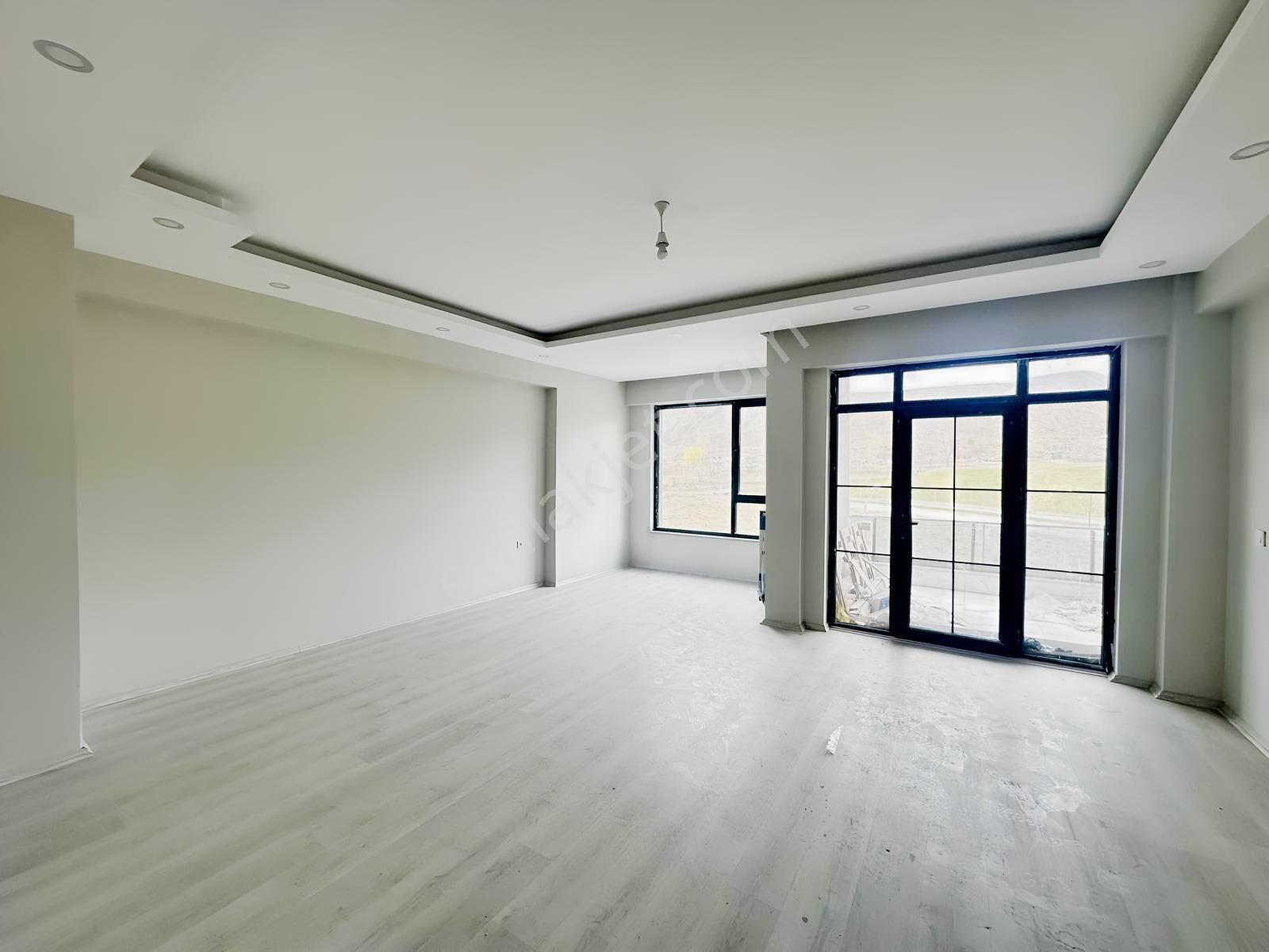 Remax Dem'den Erzincanın En Gözde Sitesinde 4.5+1 Satılık Daire - Görsel 10