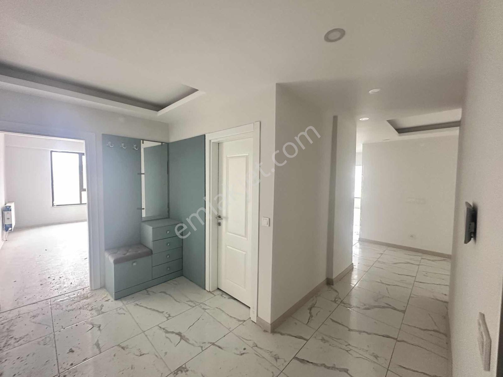 Remax Dem'den Erzincanın En Gözde Sitesinde 4.5+1 Satılık Daire - Görsel 4