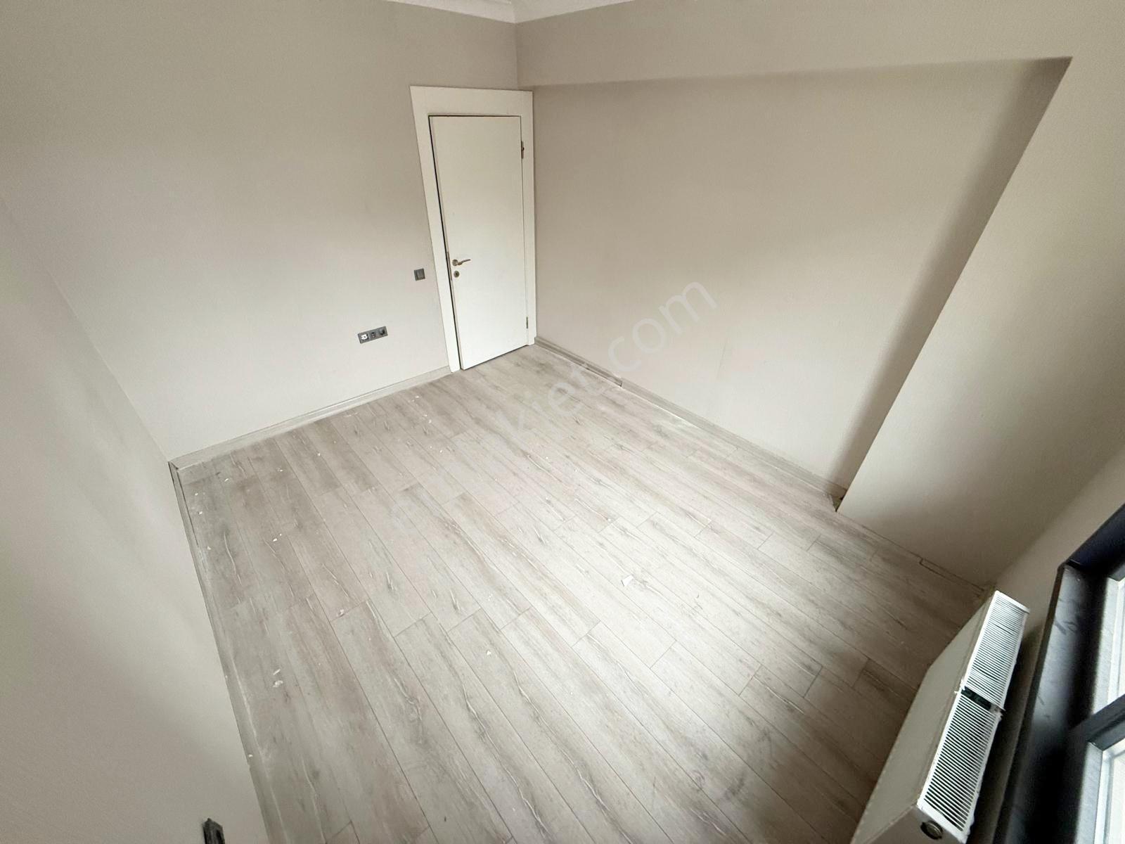 Yozgat Bulvarına Cephe Çift Bloklu Sitede 4+1 - Görsel 19