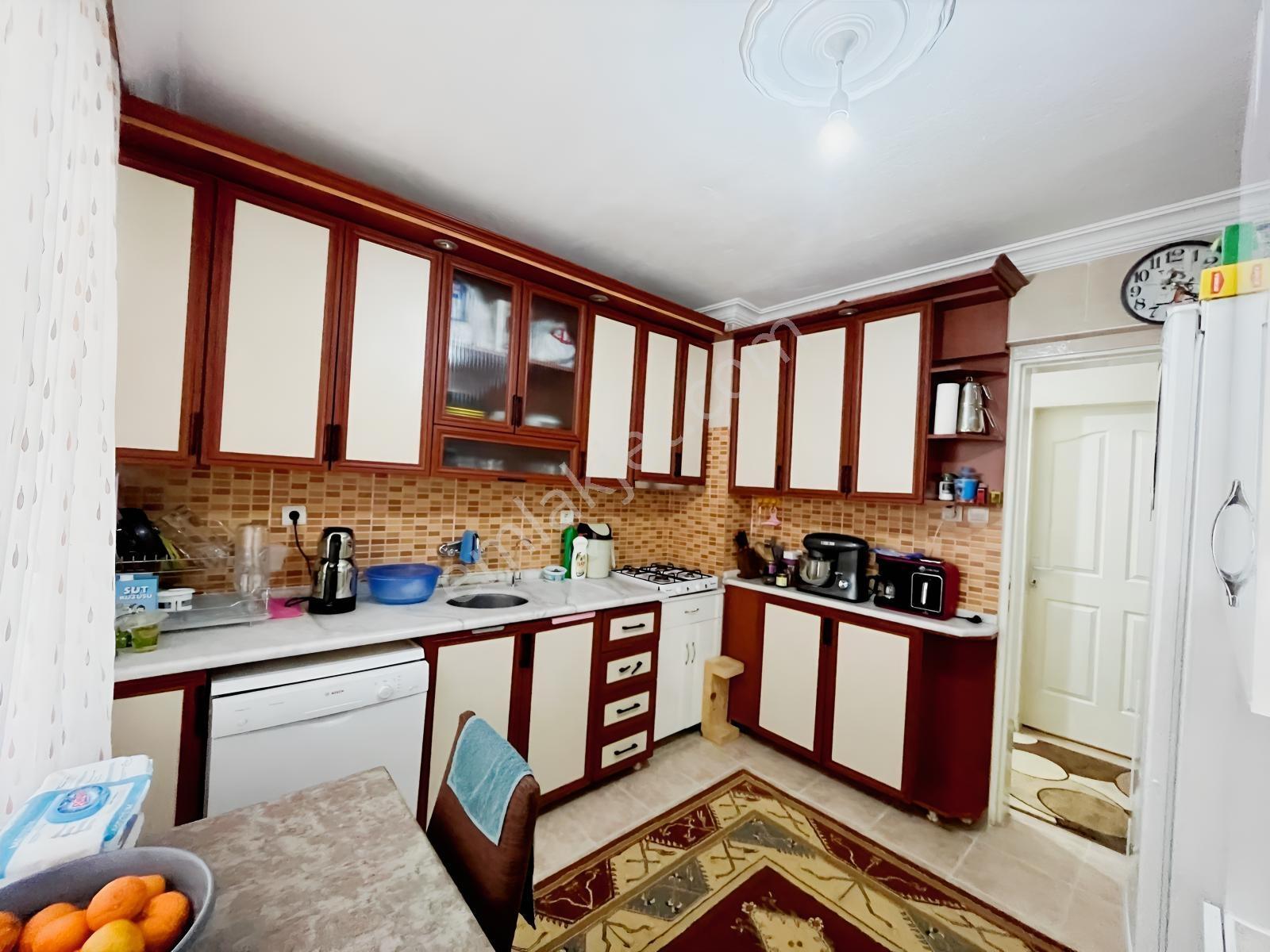 Torbalı Mahallesinde Otağ Sitesinde Ara Kat 3+1 Satılık Daire - Görsel 9