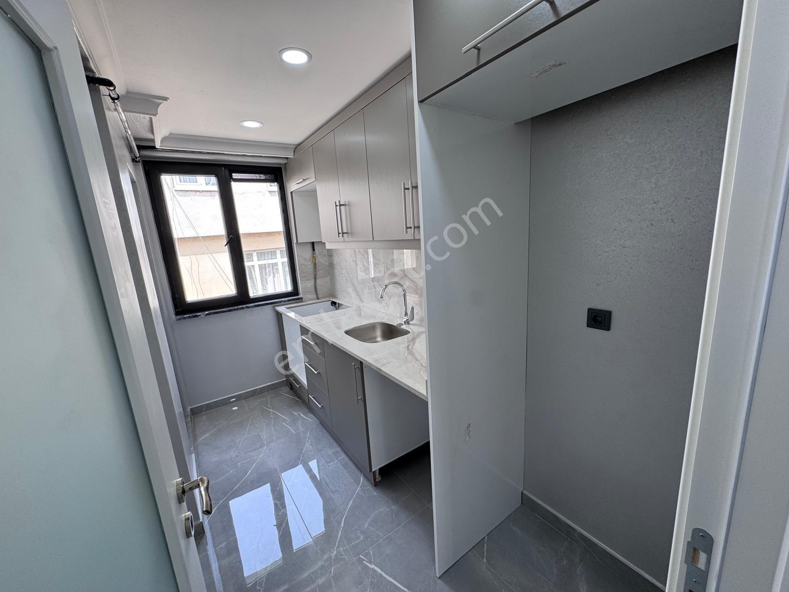 Öz Aydın'dan Şemsipaşa Mah Satılık Otoparklı 2+1 Daire - Görsel 5