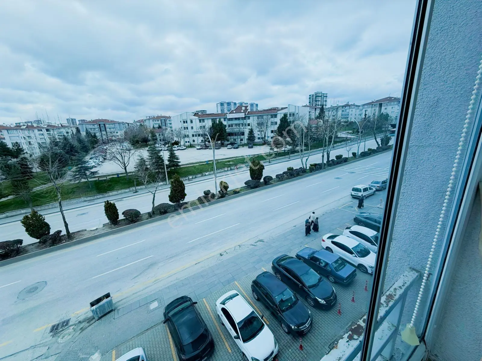 Andiçende║ahi _mesut_bulvarı_üzerinde║3+1║krediye Uygun║daire