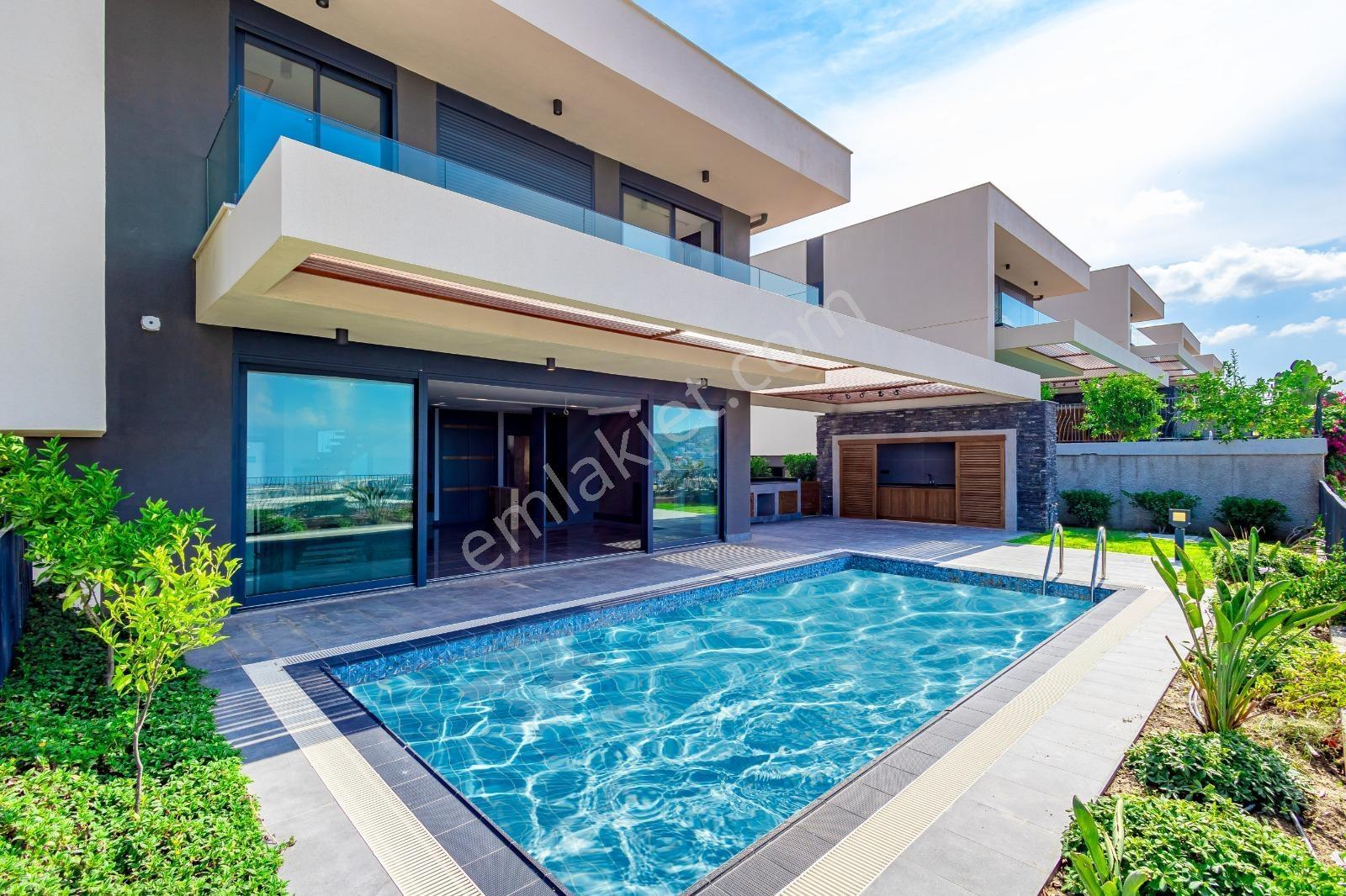 Alanya Kargıcak 3+1 360m2 Müstakil Otopark,havuz,bahçe Lüx Villa - Görsel 11