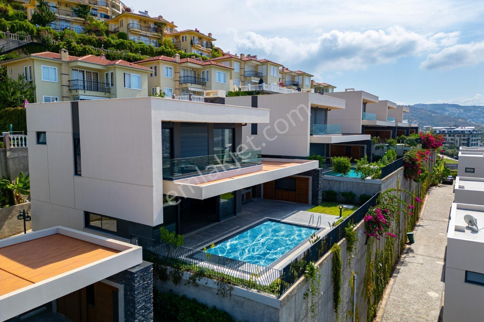 Alanya Kargıcak 3+1 360m2 Müstakil Otopark,havuz,bahçe Lüx Villa - Görsel 10