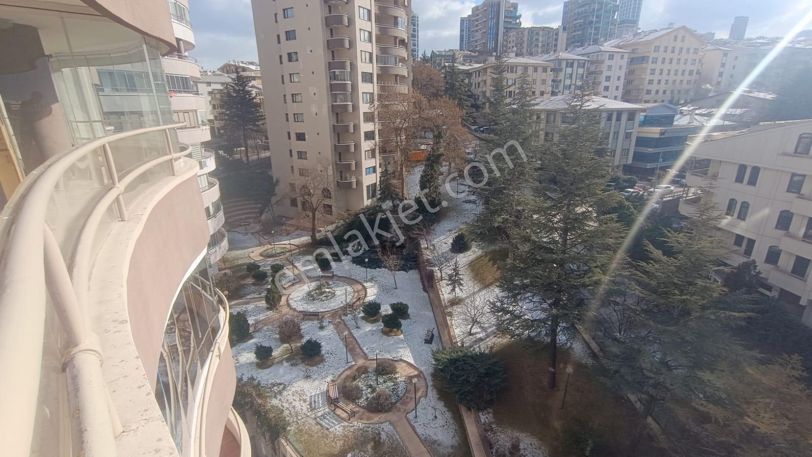 Vatan'da Bayraktar Mahallesinde 7.kat Site'de 4+1 240 M2 Yapılı - Görsel 29