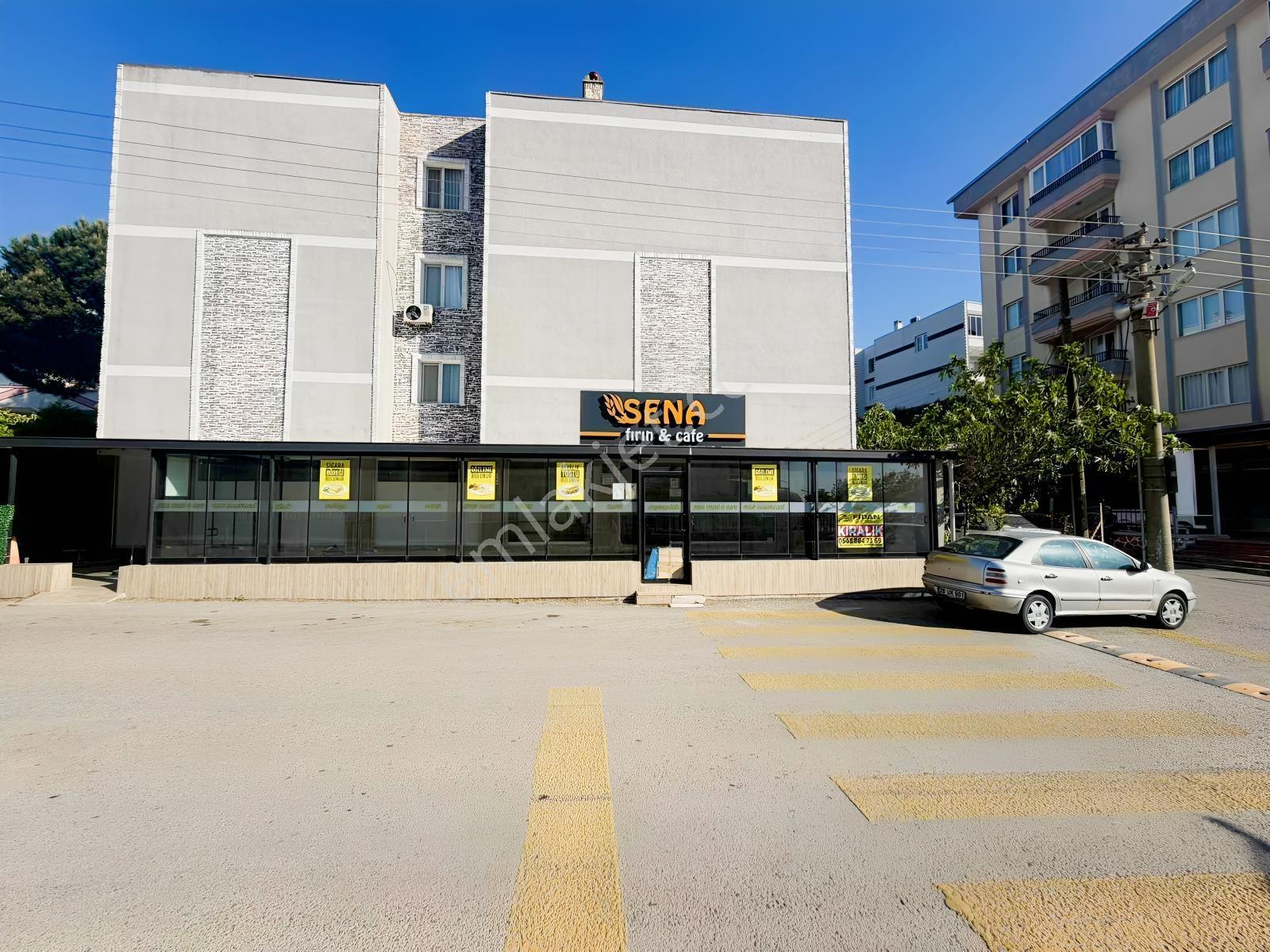Aliağa Devlet Hastanesi Yanı Yola Cepheli 200 M² Kiralık Dükkan - Görsel 11