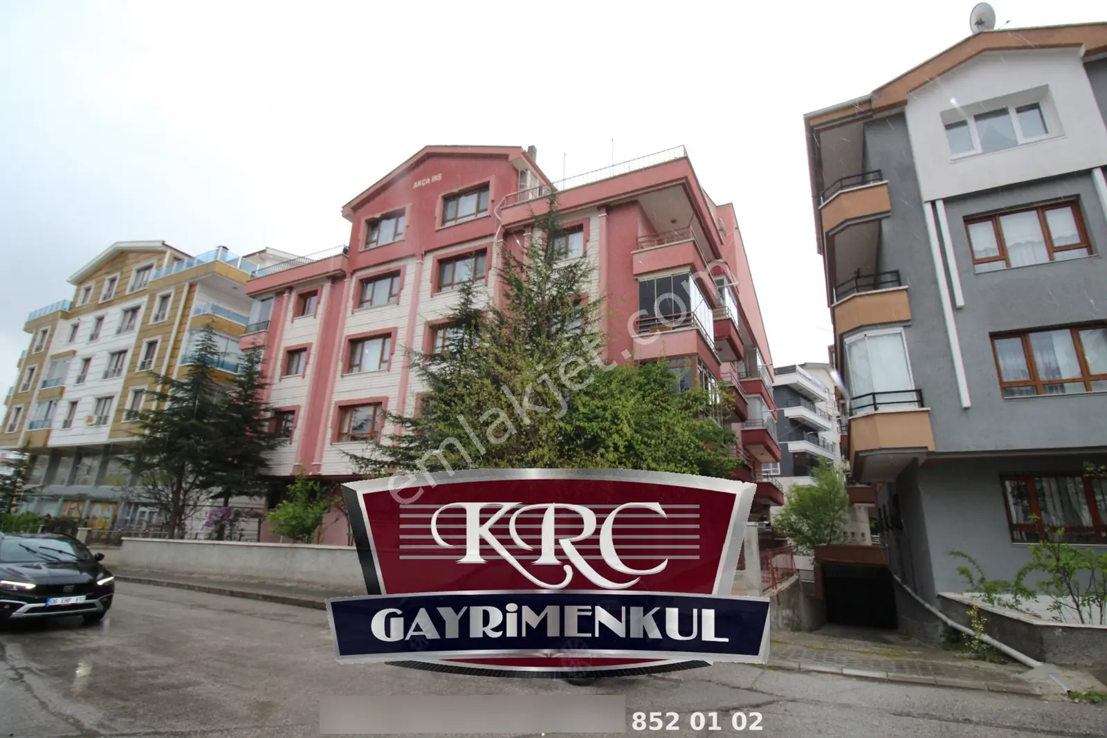 Krc'den Misket Mahallesinde Ulaşıma Yakın 3+1 Satılık Daire