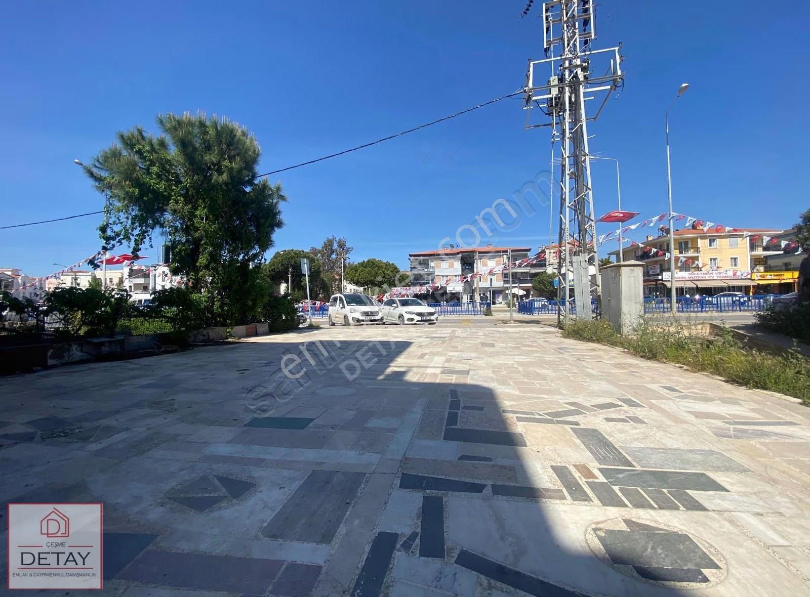 Çeşme Marina Yakını Kiralık 40m² + 120m² Dükkan