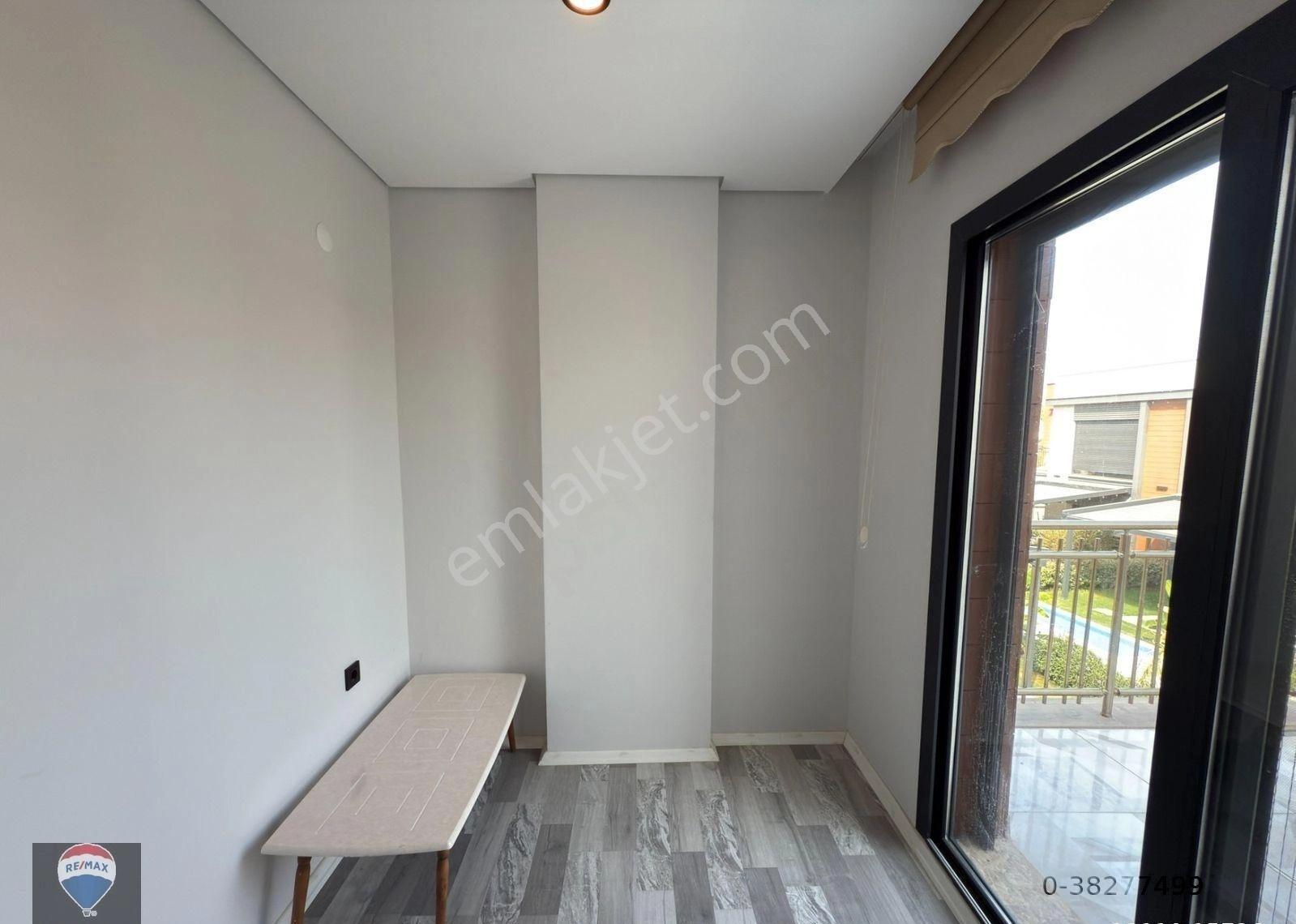 Kuşadası Güzelçamlıda Havuzlu Sitede 3+1 Eşyalı Satılık Villa - Görsel 24