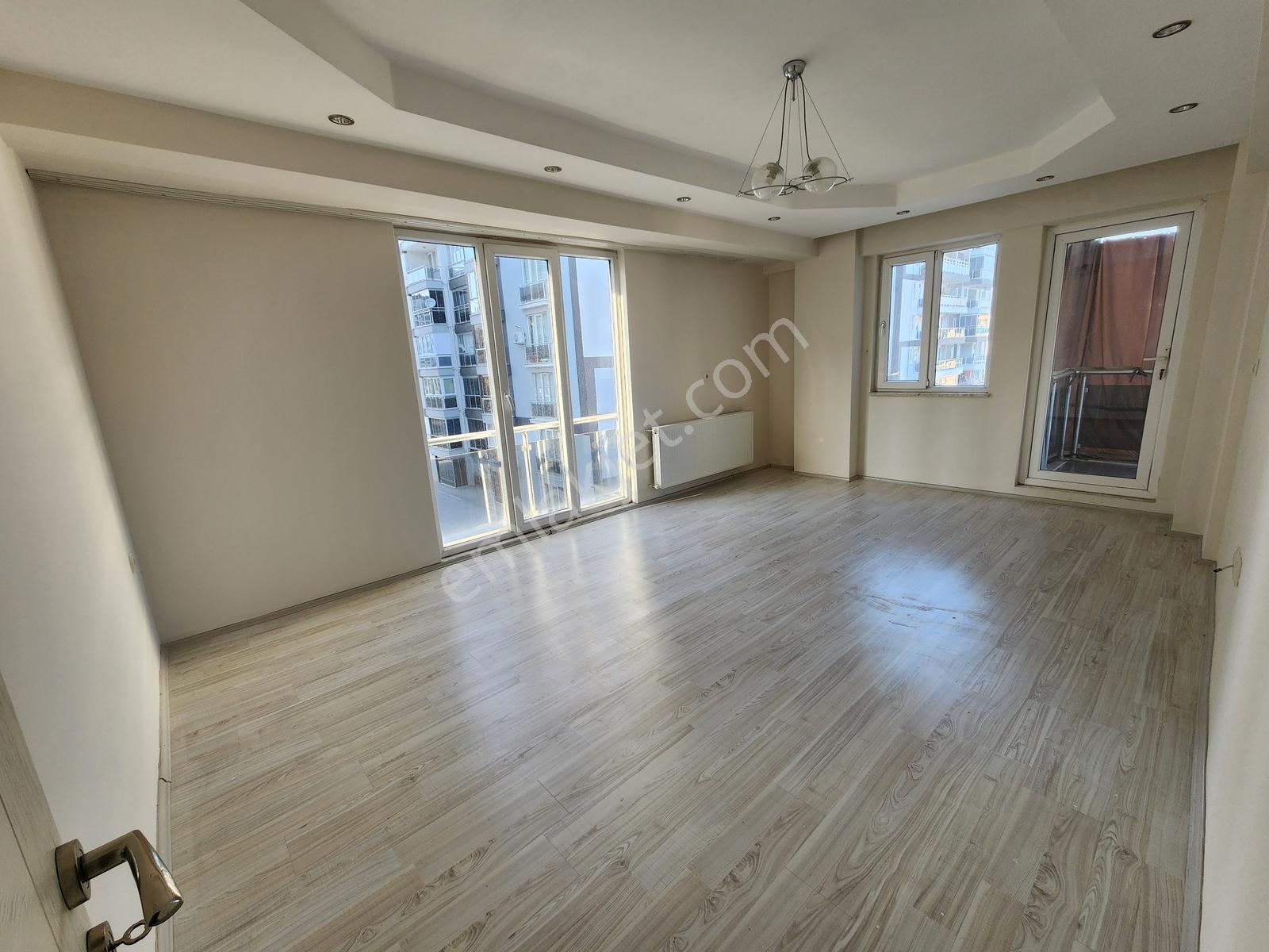 Şehzade'den Şemikler Caddepark Sitesi Kiralık Daire - Görsel 4