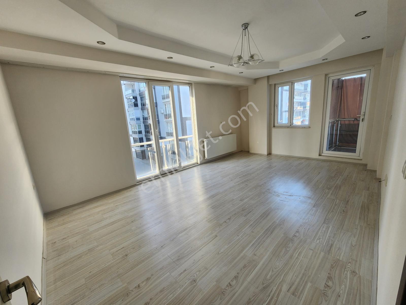 Şehzade'den Şemikler Caddepark Sitesi Kiralık Daire - Görsel 3