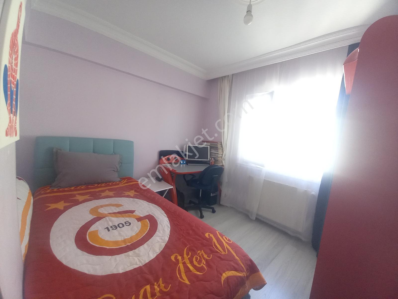 Elif Emlak'tan Sincan'da Site İçerisinde Ara Katta 3+1 Daire - Görsel 8