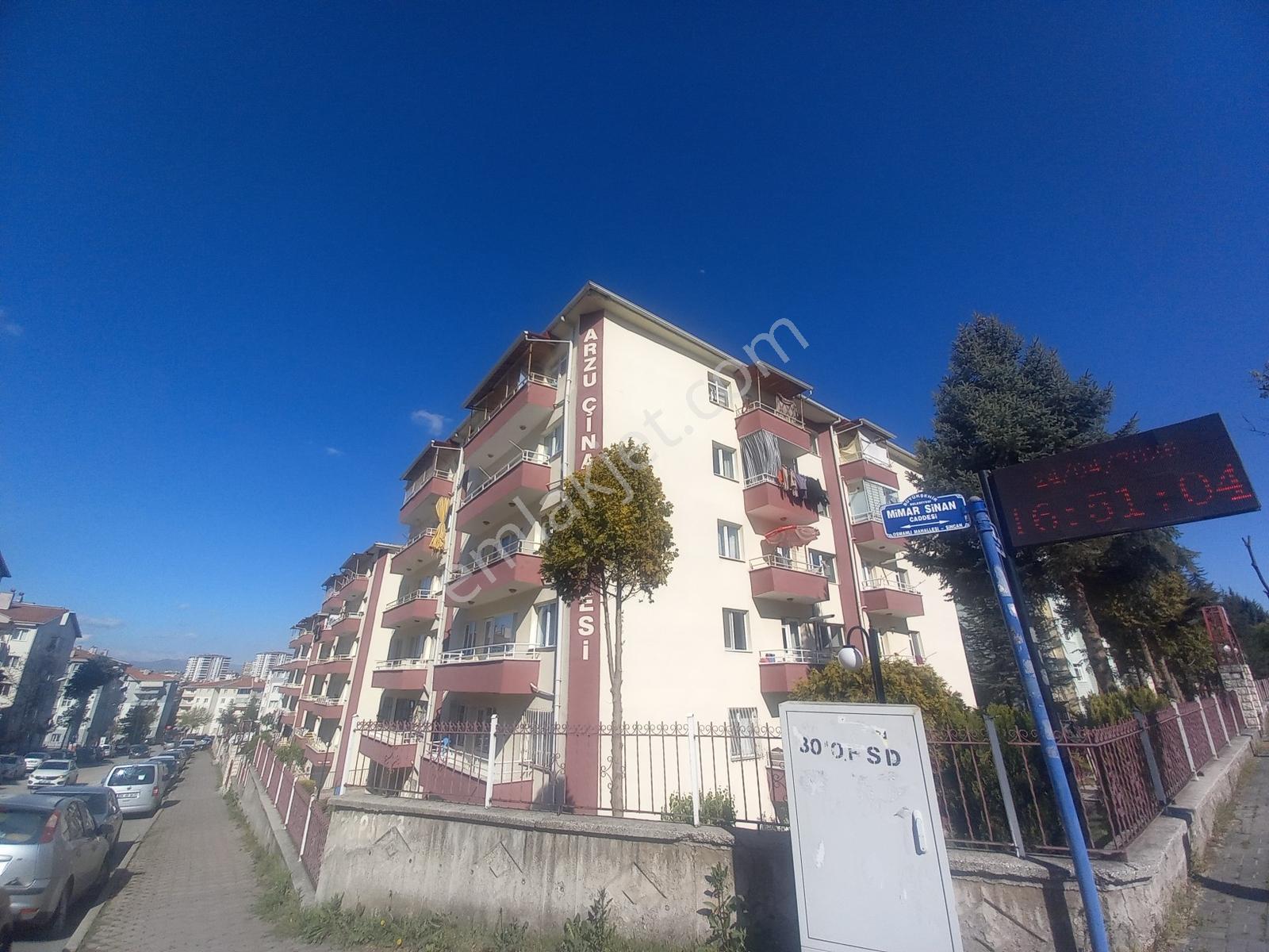 Elif Emlak'tan Sincan'da Site İçerisinde Ara Katta 3+1 Daire - Görsel 28