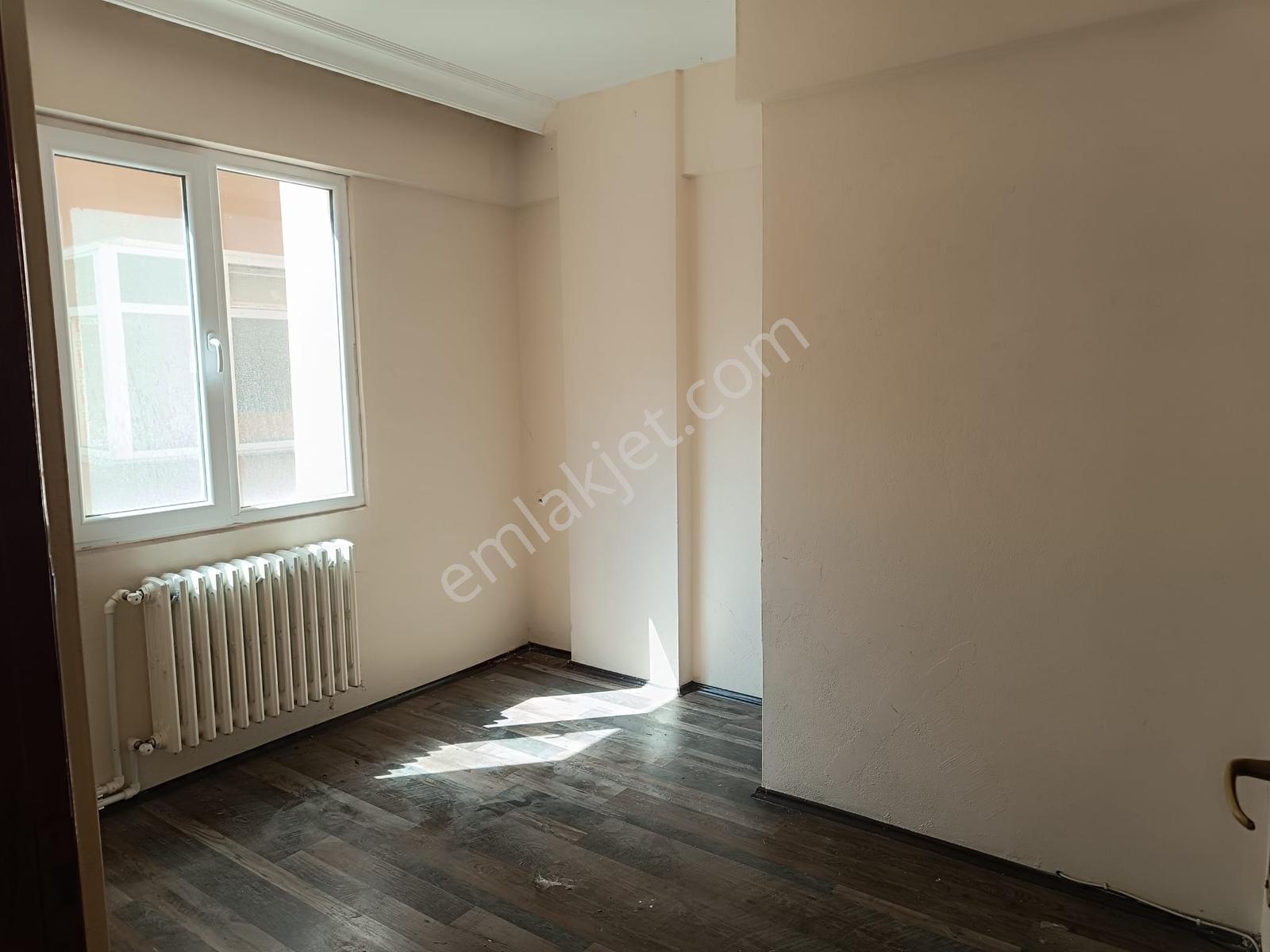 Remax Natural Değirmendere'de Merkezi Konumda 3+1 Kiralık Daire - Görsel 4