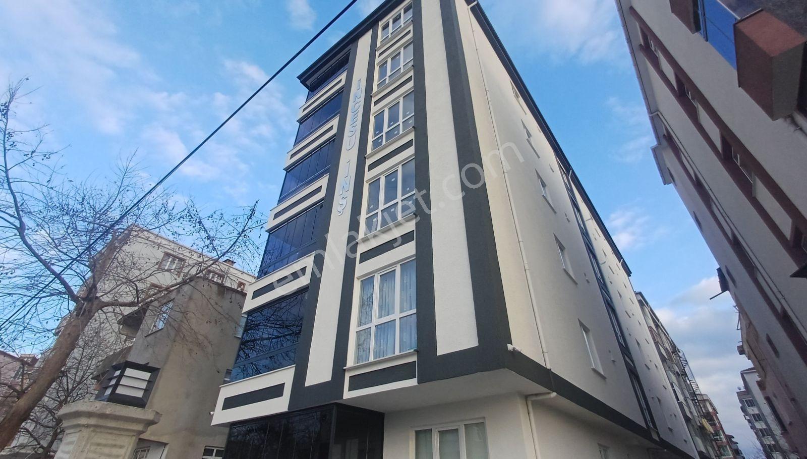 Çerkezköy Yıldırım Beyazıt'ta 1+1 Sıfır Ara Kat Daire