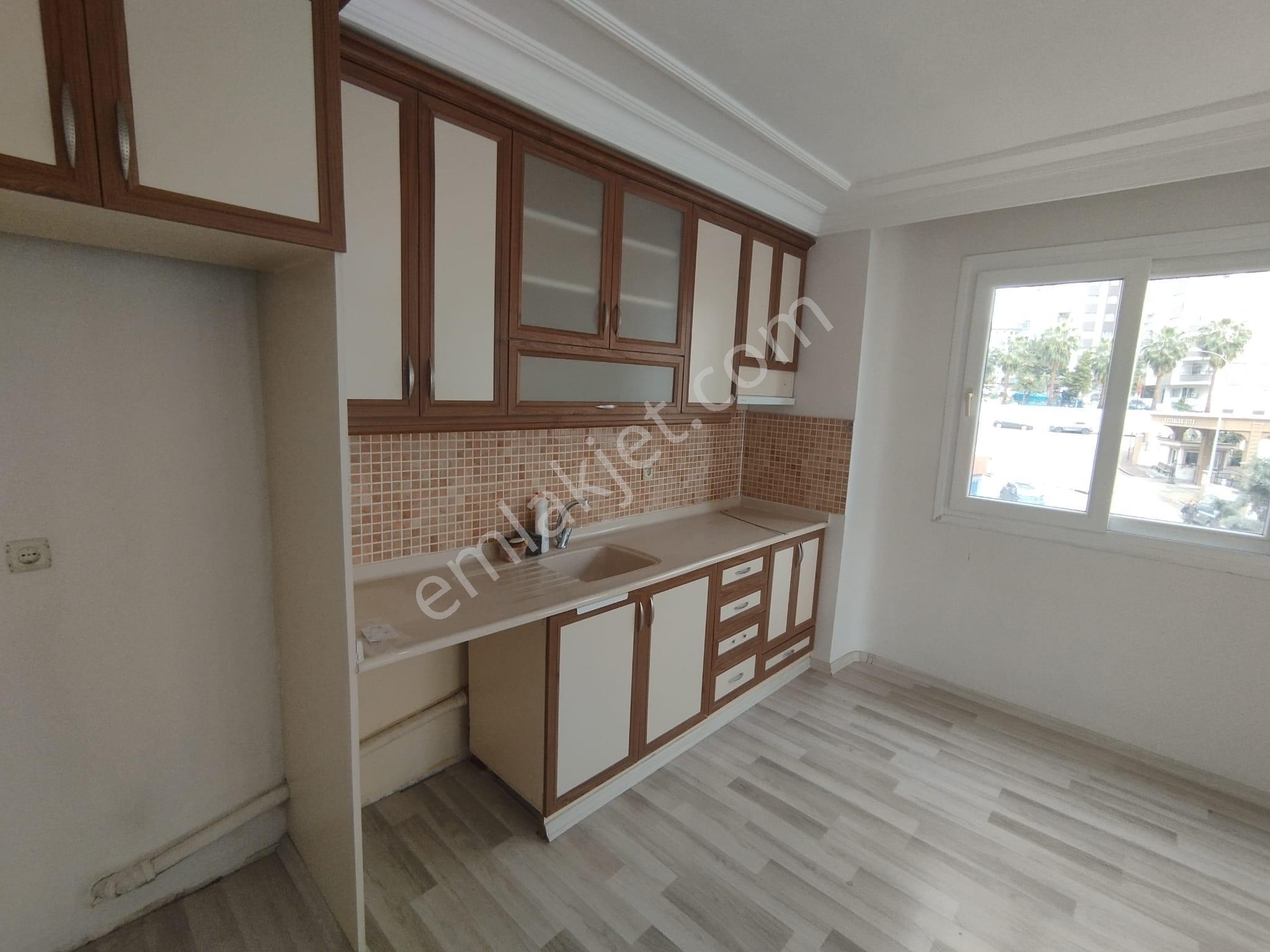 Süleyman Demirel Bulvarında Sitede 4+1 Açık Mutfaklı İdeal Katta Cazip Daire - Görsel 12