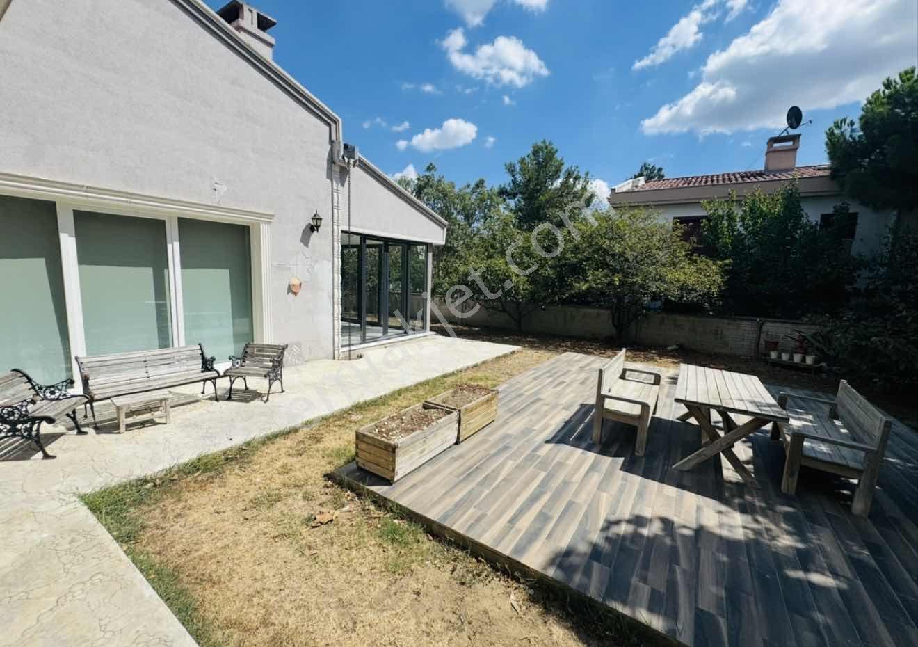 Büyükçekmece Sinanoba Da Satılık Müstakil Villa - Görsel 23