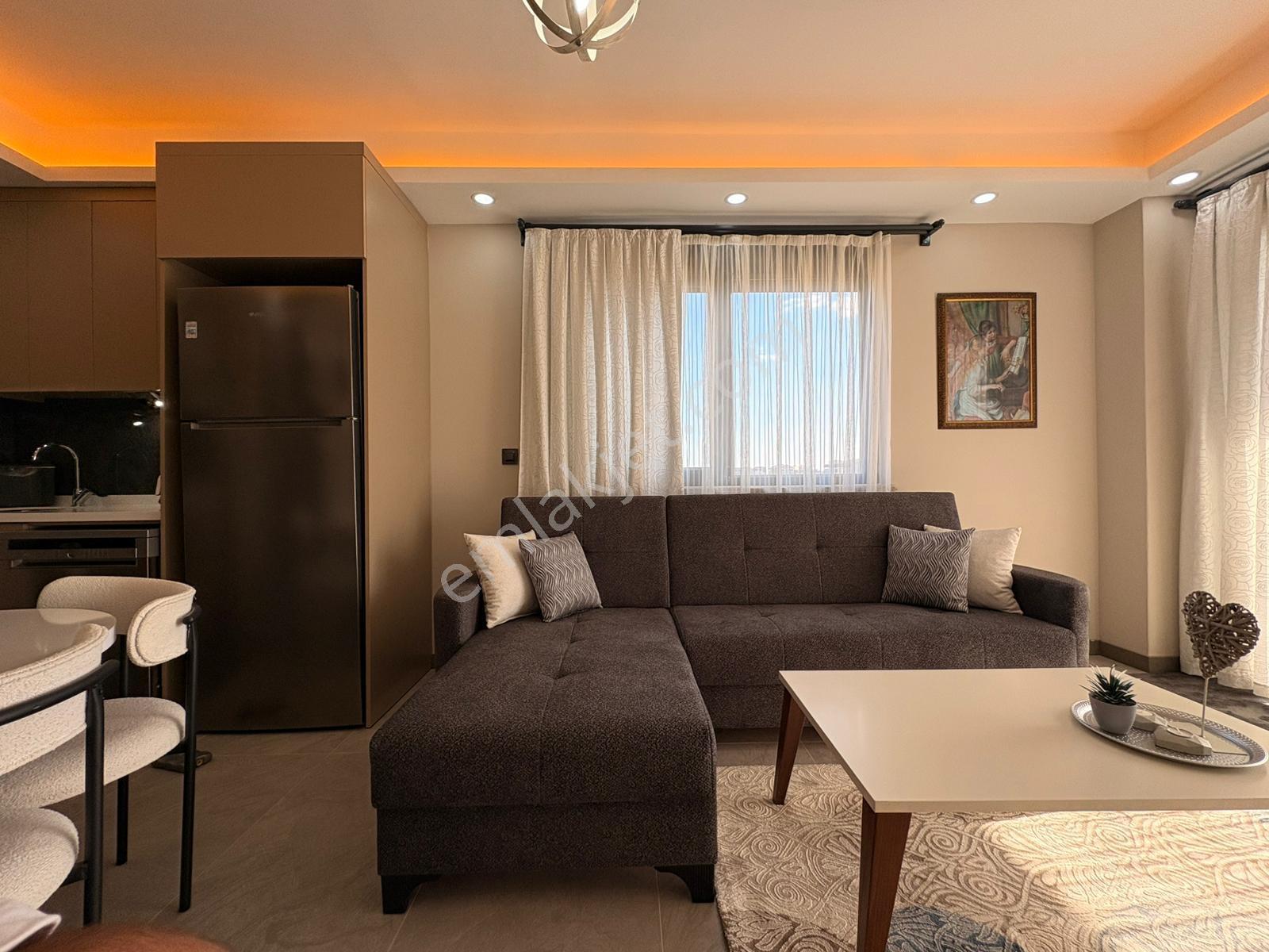 Uğur Kurtulmuş'tan 40'lık Yol Üzerinde Eşyalı Kiralık 1+1 Daire - Görsel 14