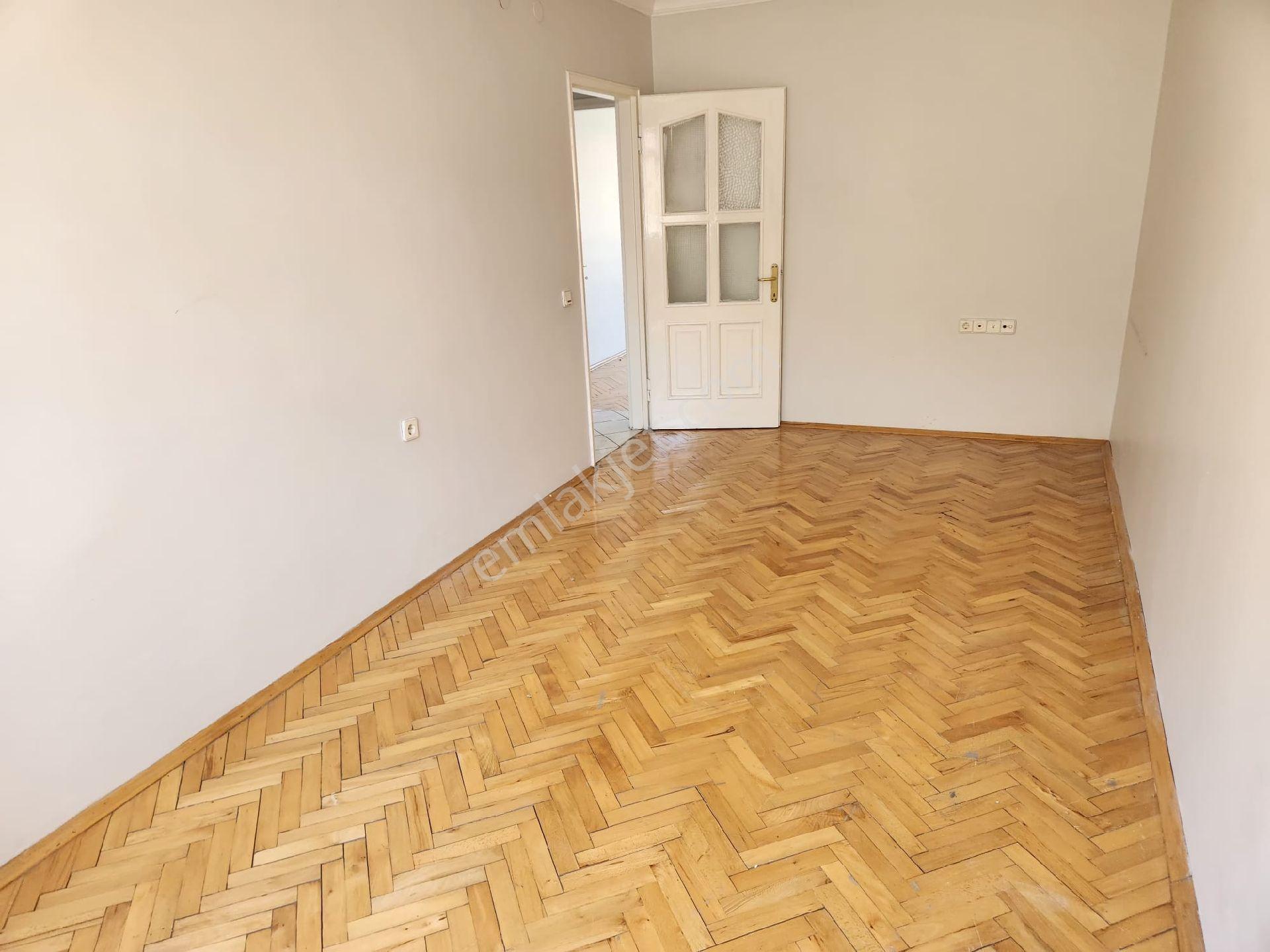 Burak Emlak'dan Kiralık Daire Cebeci Karacabey Sk. 3+1 B.salon - Görsel 16