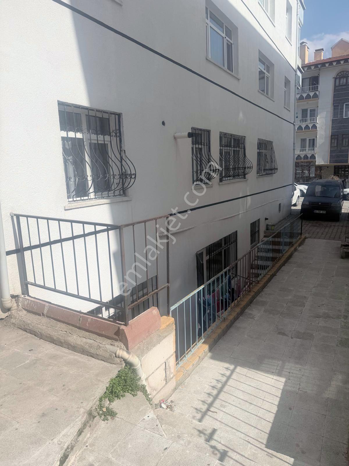 Osmangazide Kotta Altı Tam Daire 2+1 Fırsat - Görsel 27